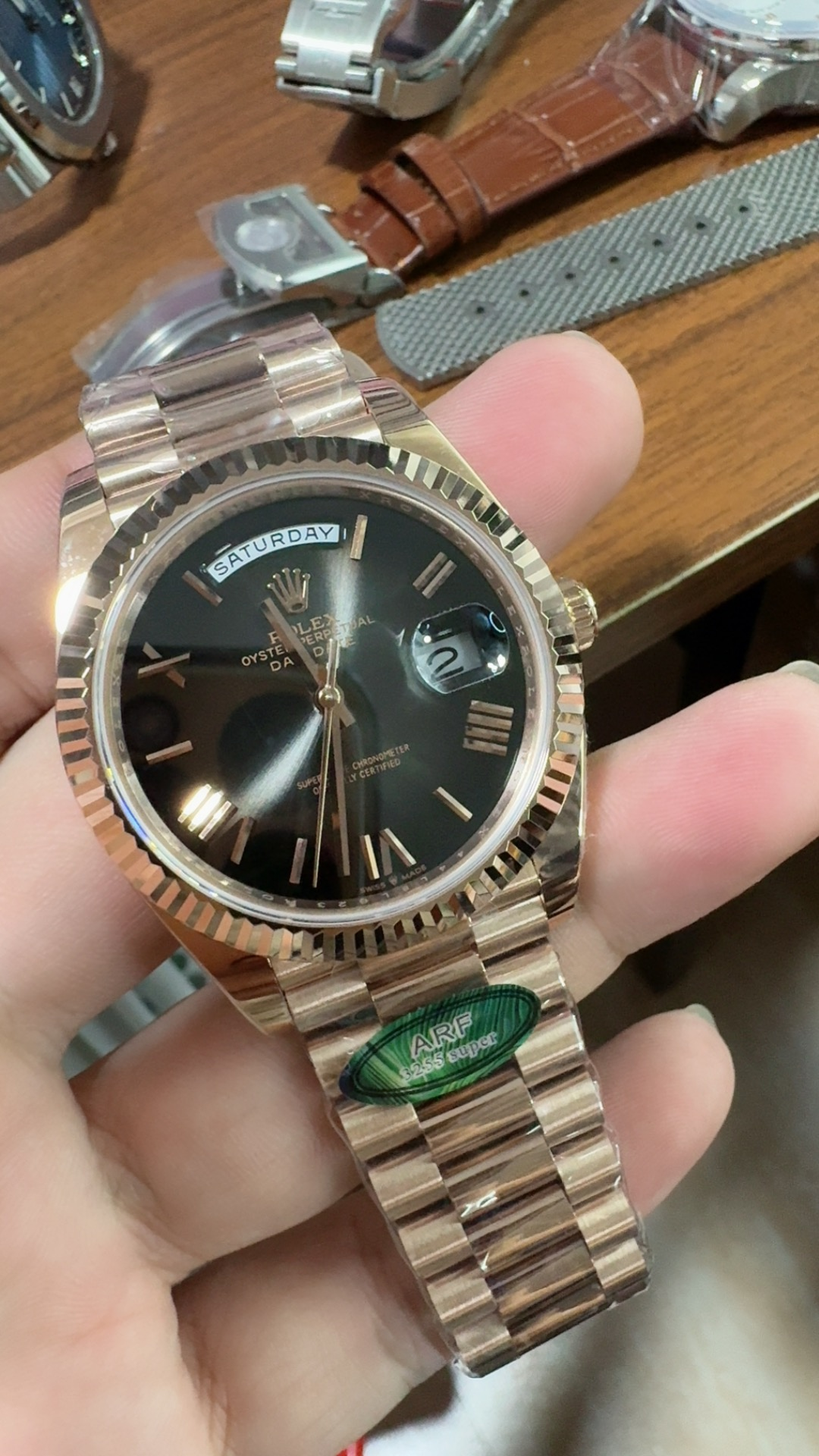 Rolex Day-Date 40MM | โชว์วันและวันที่ | กลไกอัตโนมัติ Cal.3255