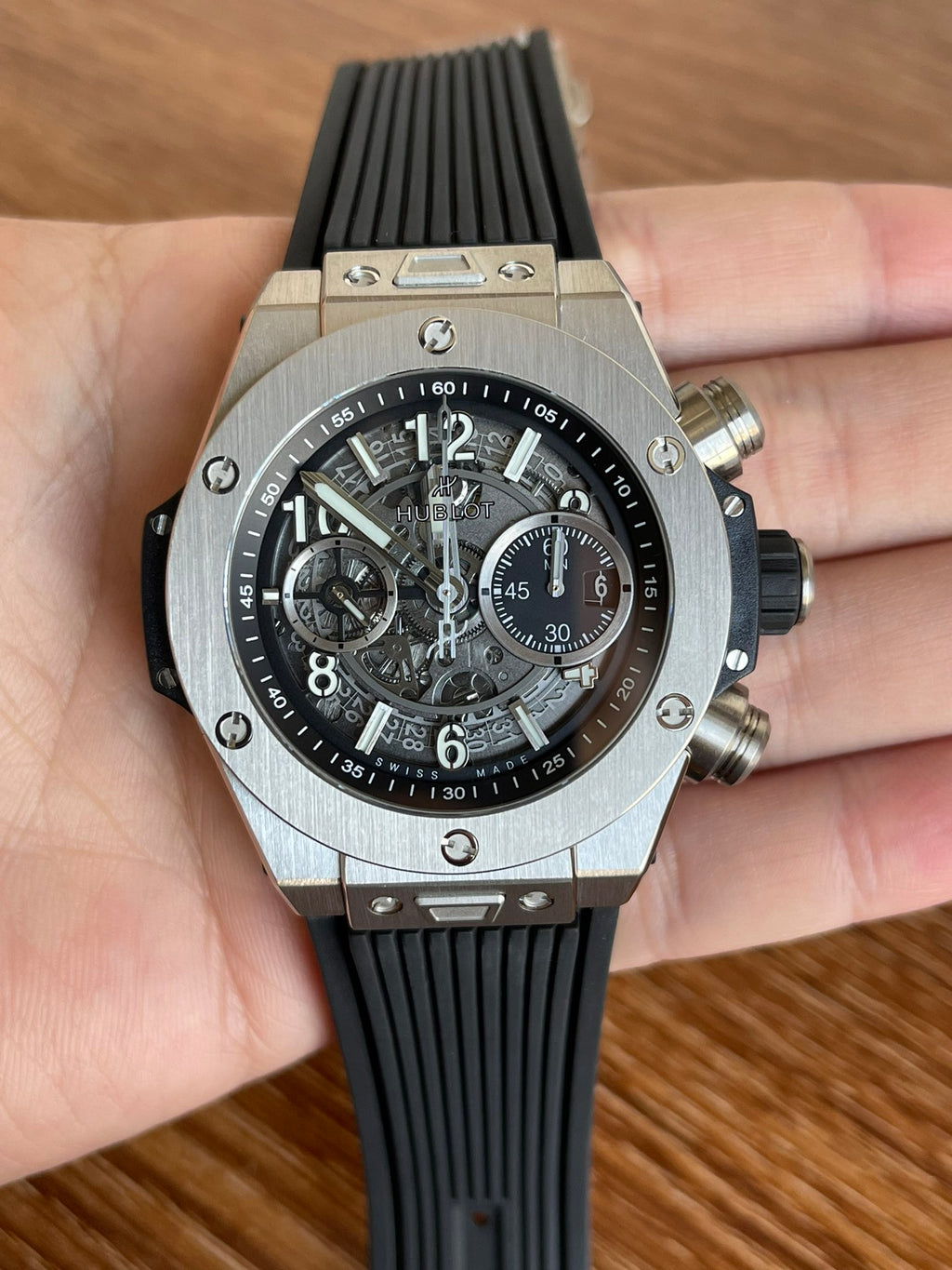 Hublot Big Bang Chronograph | 44MM | ตัวเรือนไทเทเนียม/สแตนเลสสตีล | หน้าปัดสเกเลตัน | จับเวลา Chronograph | กลไกอัตโนมัติ HUB4100