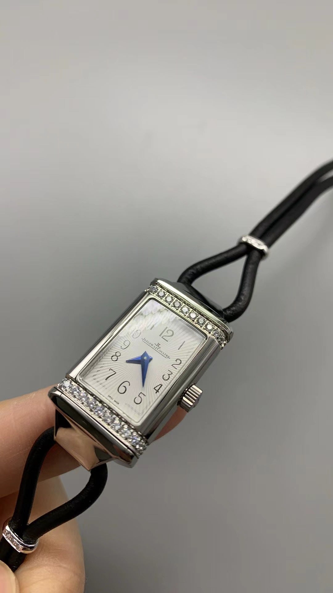 Jaeger-LeCoultre Reverso One Duetto Jewelry | 40×20MM | Stainless steel case | Diamond-set bezel | Silver dial | Black thin leather strap | Manual winding movement