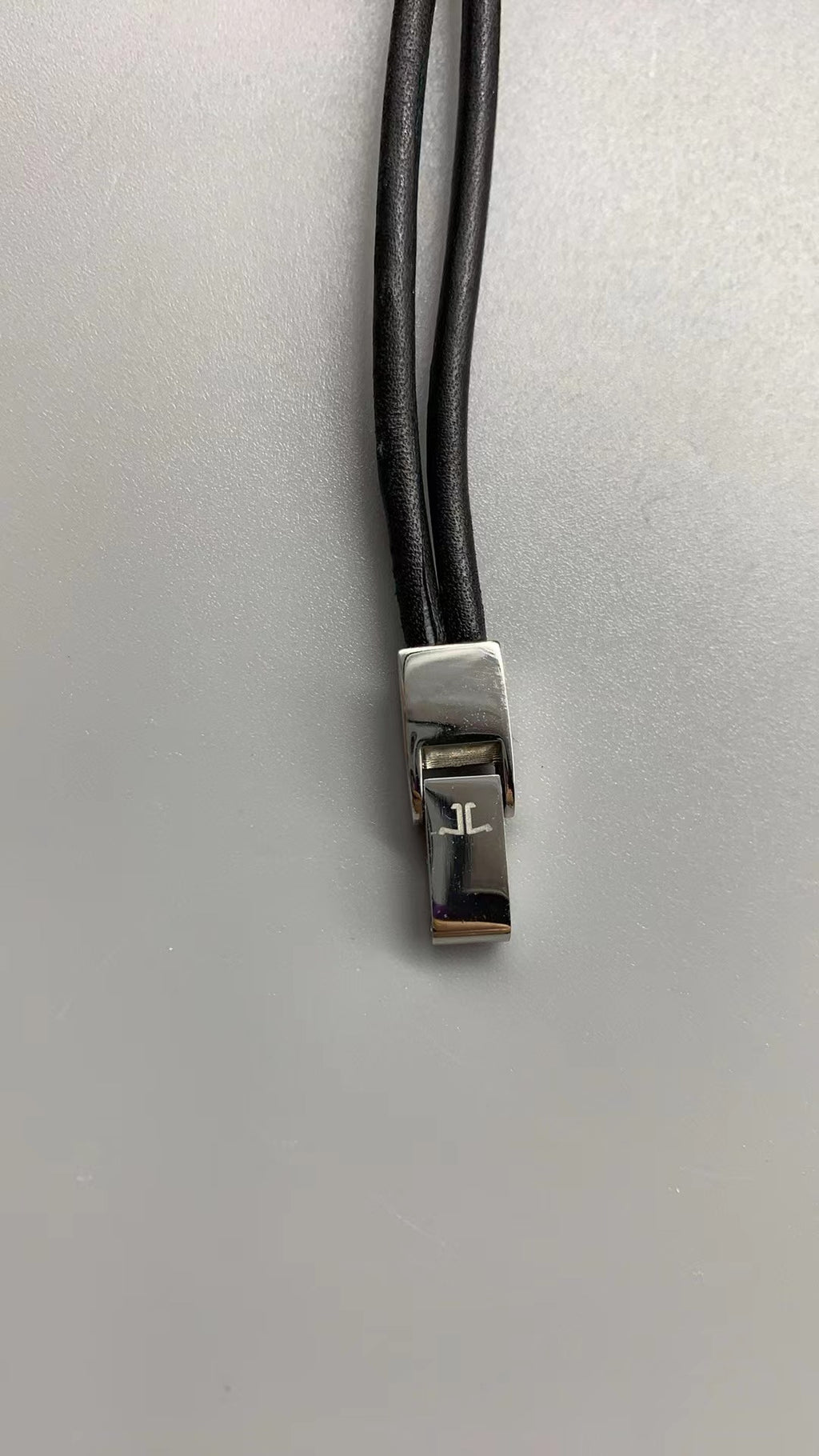 Jaeger-LeCoultre Reverso One Duetto Jewelry | 40×20MM | Stainless steel case | Diamond-set bezel | Silver dial | Black thin leather strap | Manual winding movement