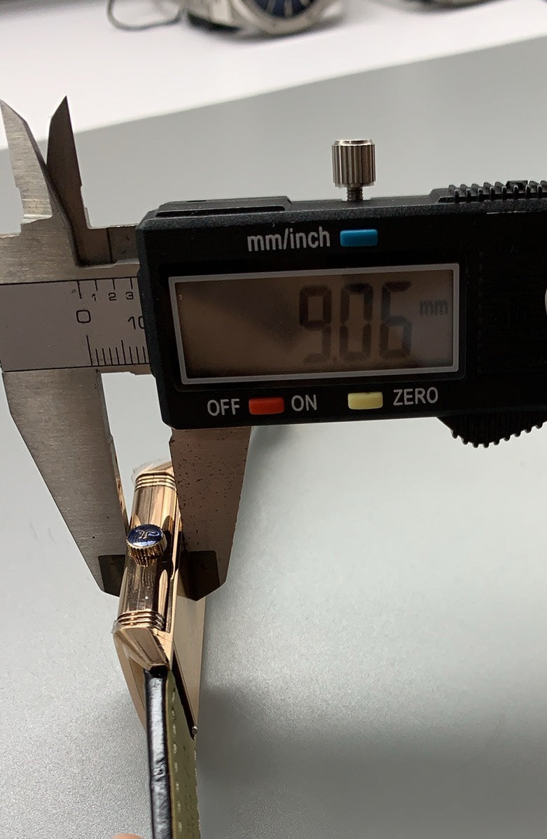 Jaeger-LeCoultre Reverso Tribute Small Seconds | 45.6×27.4MM | Stainless steel case | Green dial | Green alligator strap | Manual winding movement Cal.822/2