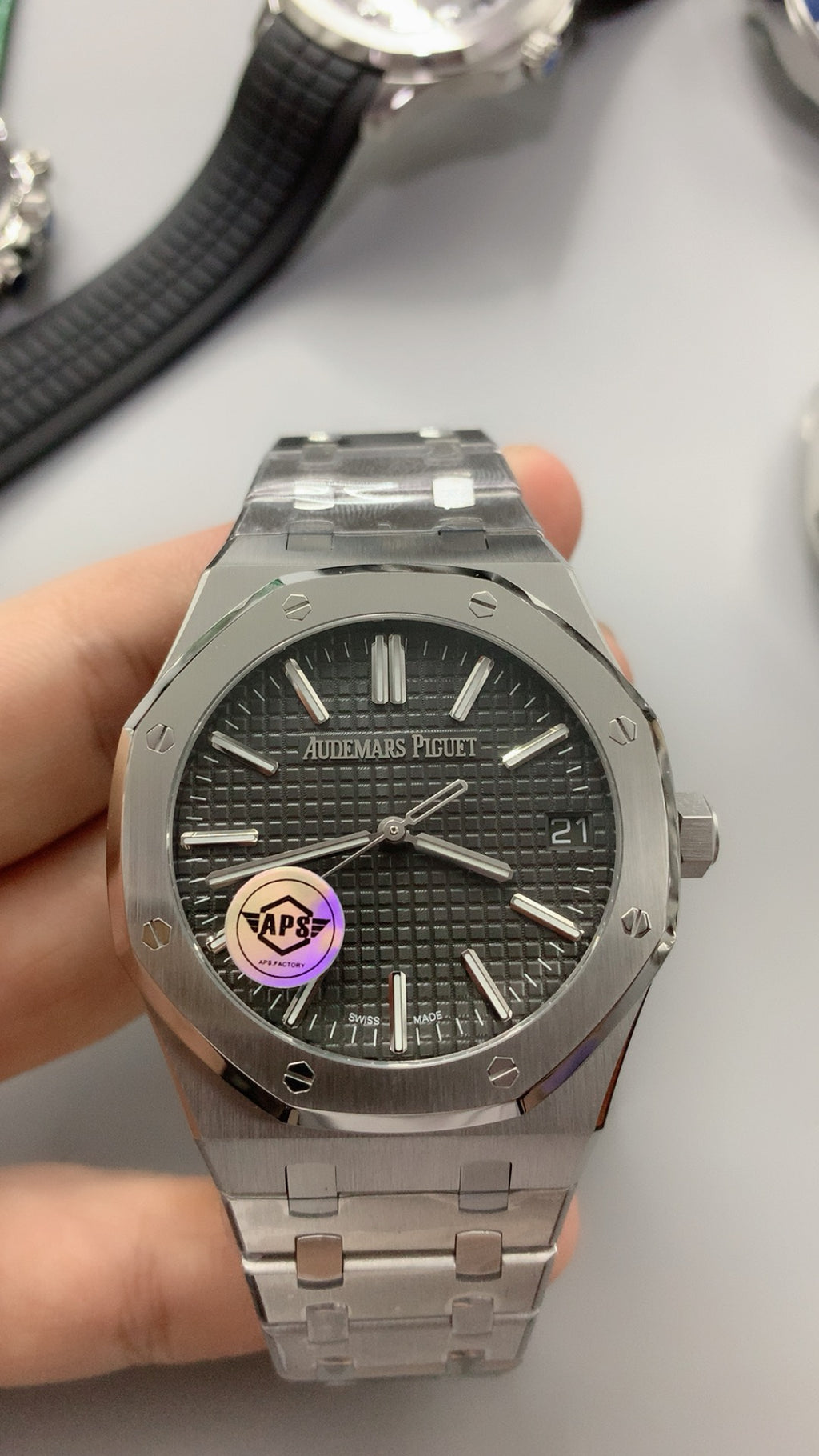 Audemars Piguet Royal Oak 15510ST | 41MM | ตัวเรือนสแตนเลสสตีล | หน้าปัดสีเทา | กลไกอัตโนมัติ Cal.4302