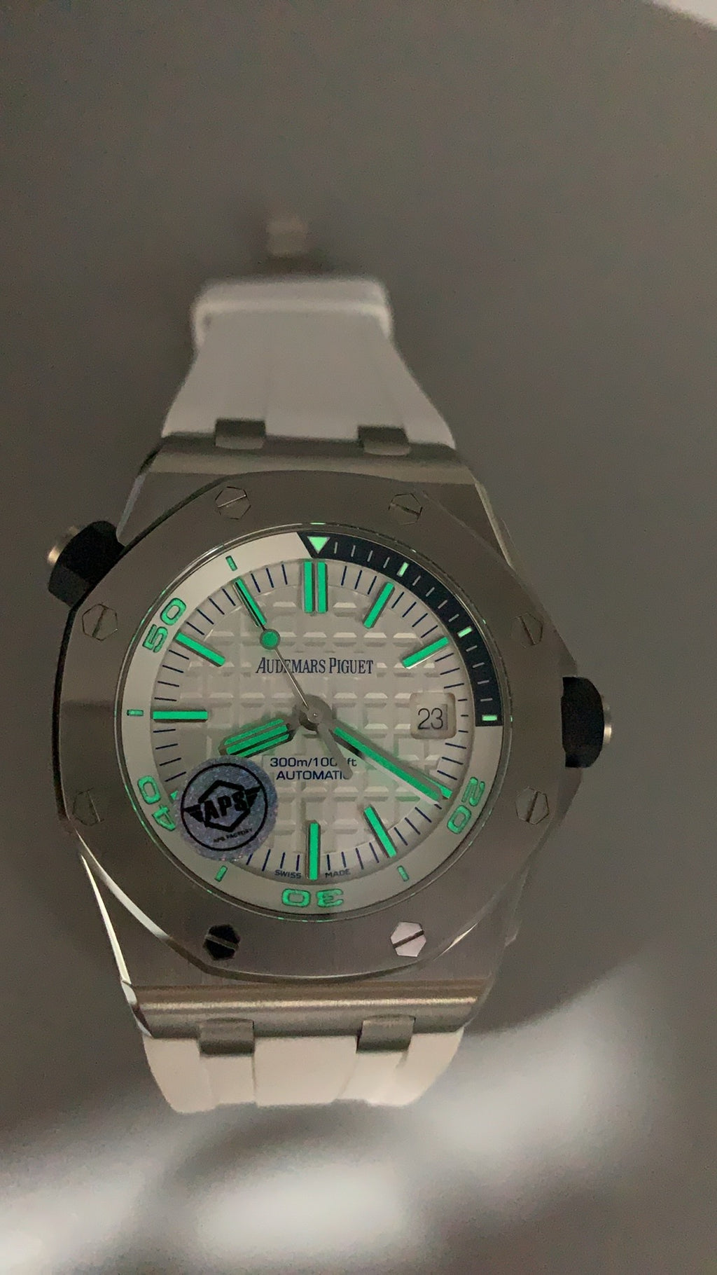 Audemars Piguet Royal Oak Offshore Diver 15710ST | 42MM | Stainless Steel Case | Classic Dial | Automatic Movement Cal.3120