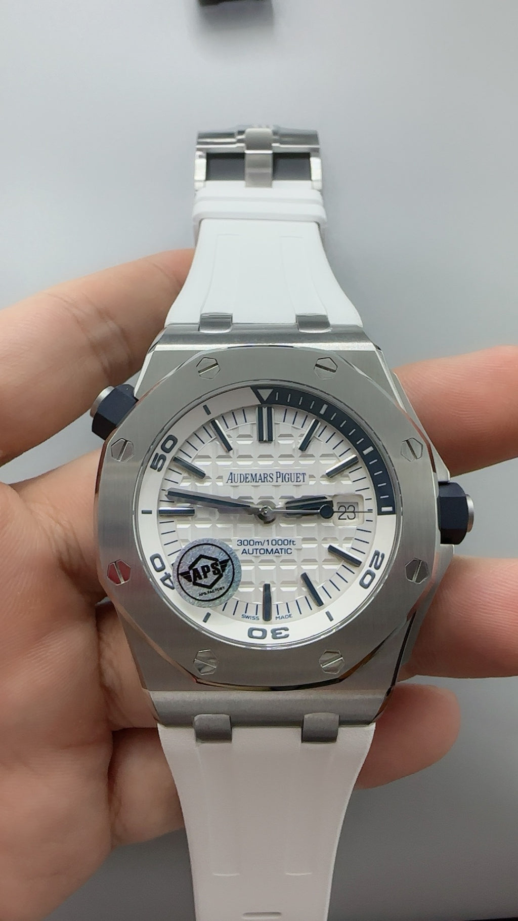 Audemars Piguet Royal Oak Offshore Diver 15710ST | 42MM | Stainless Steel Case | Classic Dial | Automatic Movement Cal.3120