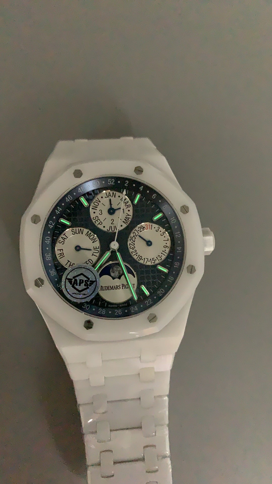 Audemars Piguet Royal Oak Perpetual Calendar 26579CB | 41MM | White ceramic case | Blue dial | Perpetual calendar | Automatic movement Cal.5134