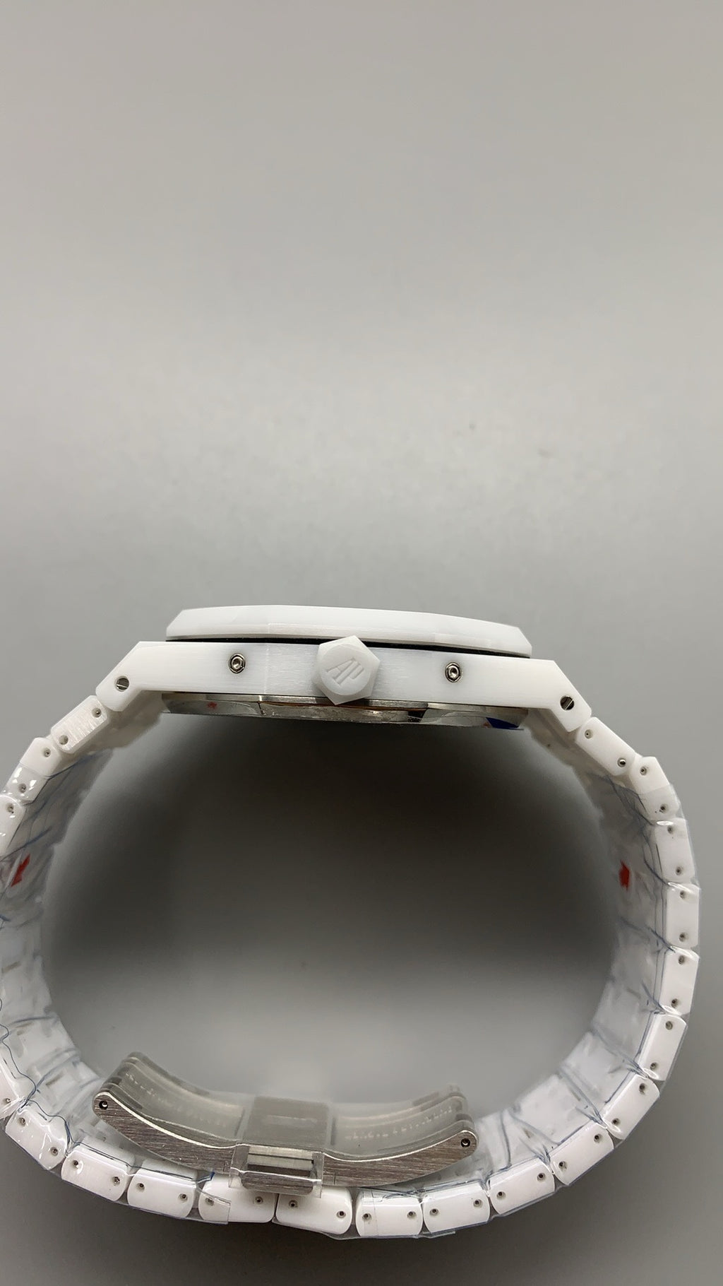 Audemars Piguet Royal Oak Perpetual Calendar 26579CB | 41MM | White ceramic case | Blue dial | Perpetual calendar | Automatic movement Cal.5134