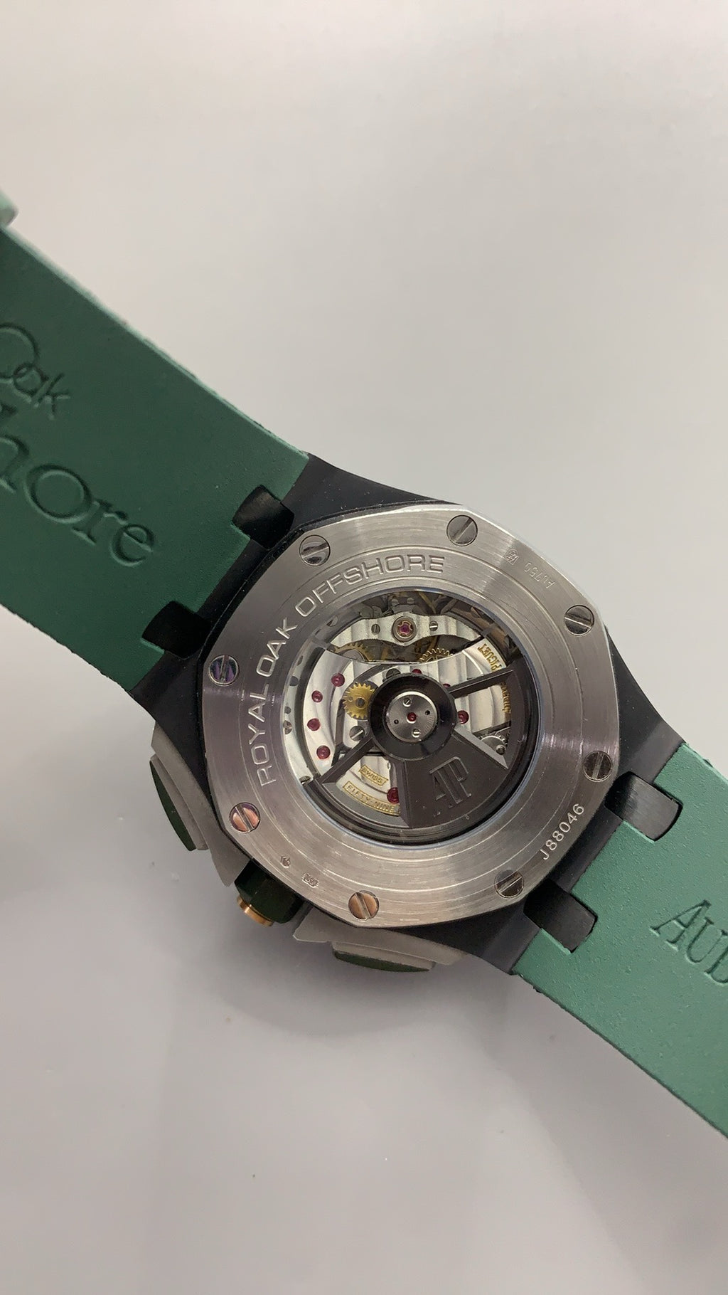 Audemars Piguet Royal Oak Offshore 26405CE.OO.A056CA.01 | 44MM | Stainless steel case | Green ceramic bezel | Green dial with white subdials | Green rubber strap | Chronograph | Automatic movement Cal.3126