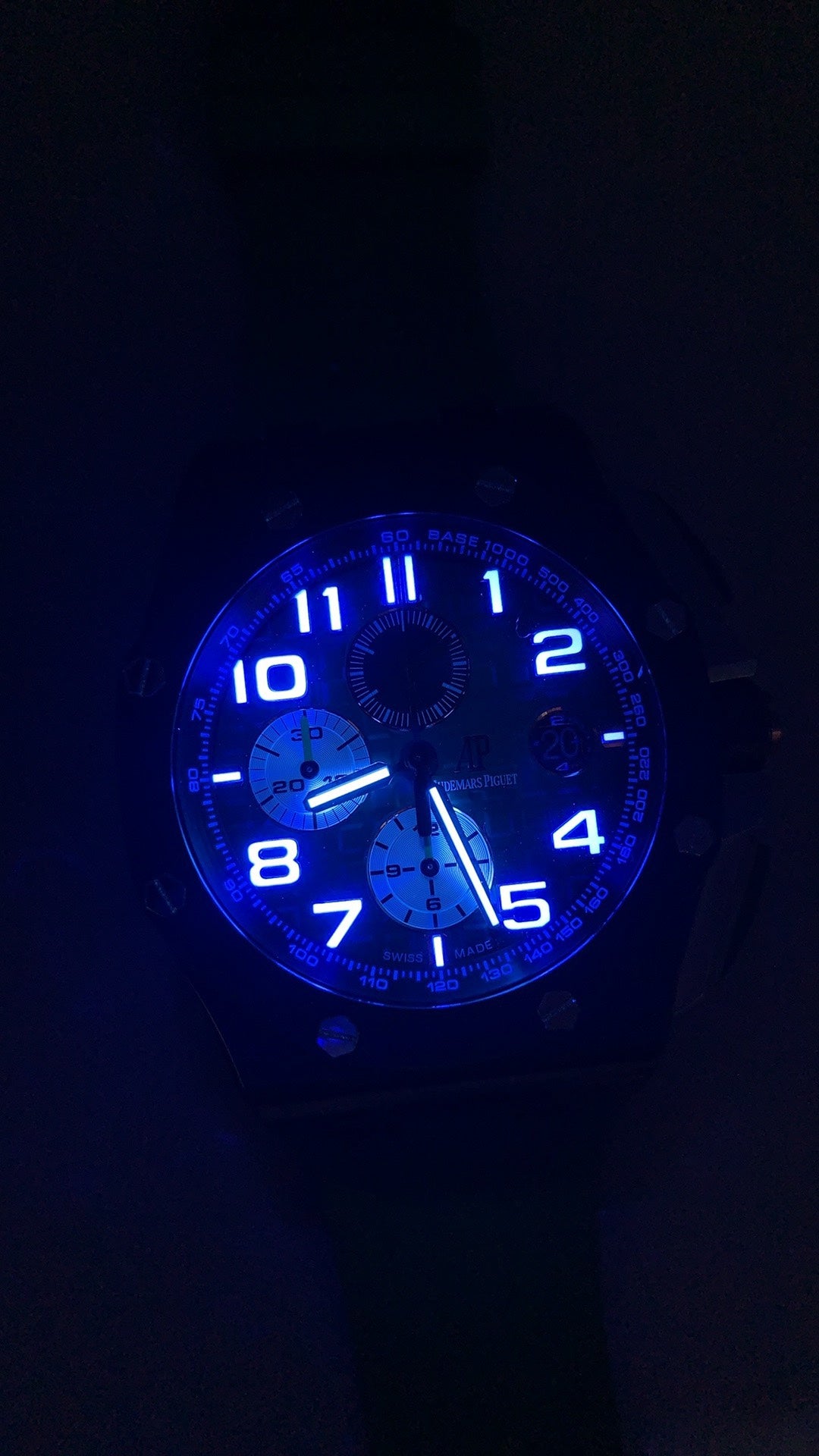 Audemars Piguet Royal Oak Offshore 26405CE.OO.A056CA.01 | 44MM | Stainless steel case | Green ceramic bezel | Green dial with white subdials | Green rubber strap | Chronograph | Automatic movement Cal.3126