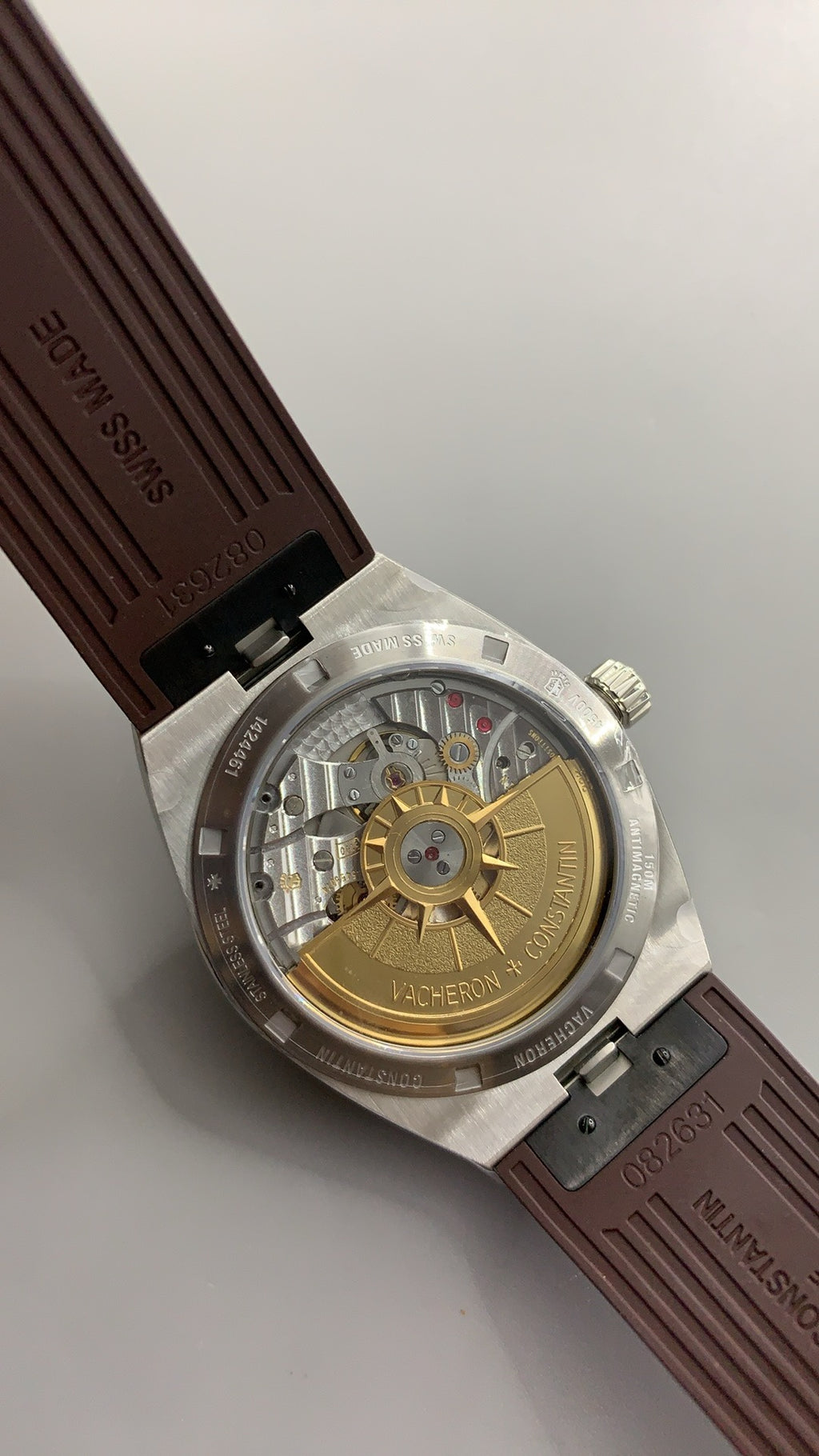 Vacheron Constantin Overseas 4500V | 41MM | ตัวเรือนสแตนเลสสตีล | ฟังก์ชันวันที่ | หน้าปัดสีน้ำตาล | สายยางสีน้ำตาล | กลไกอัตโนมัติ Cal.5100