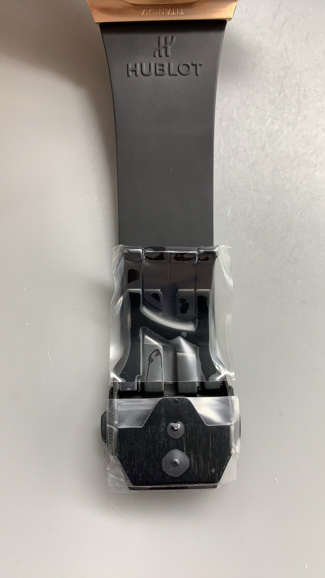 Hublot Big Bang Chronograph | 44MM | ตัวเรือนไทเทเนียม/สแตนเลสสตีล | หน้าปัดสเกเลตัน | จับเวลา Chronograph | กลไกอัตโนมัติ HUB4100