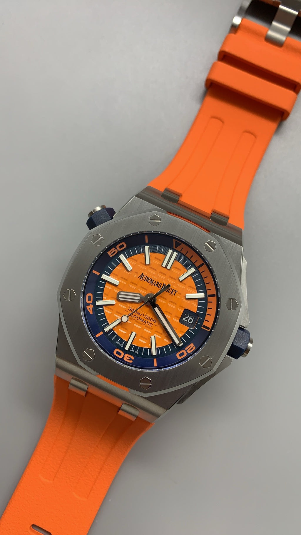 Audemars Piguet Royal Oak Offshore Diver 15710ST | 42MM | Stainless Steel Case | Orange Dial | Orange Rubber Strap | Automatic Movement Cal.3120