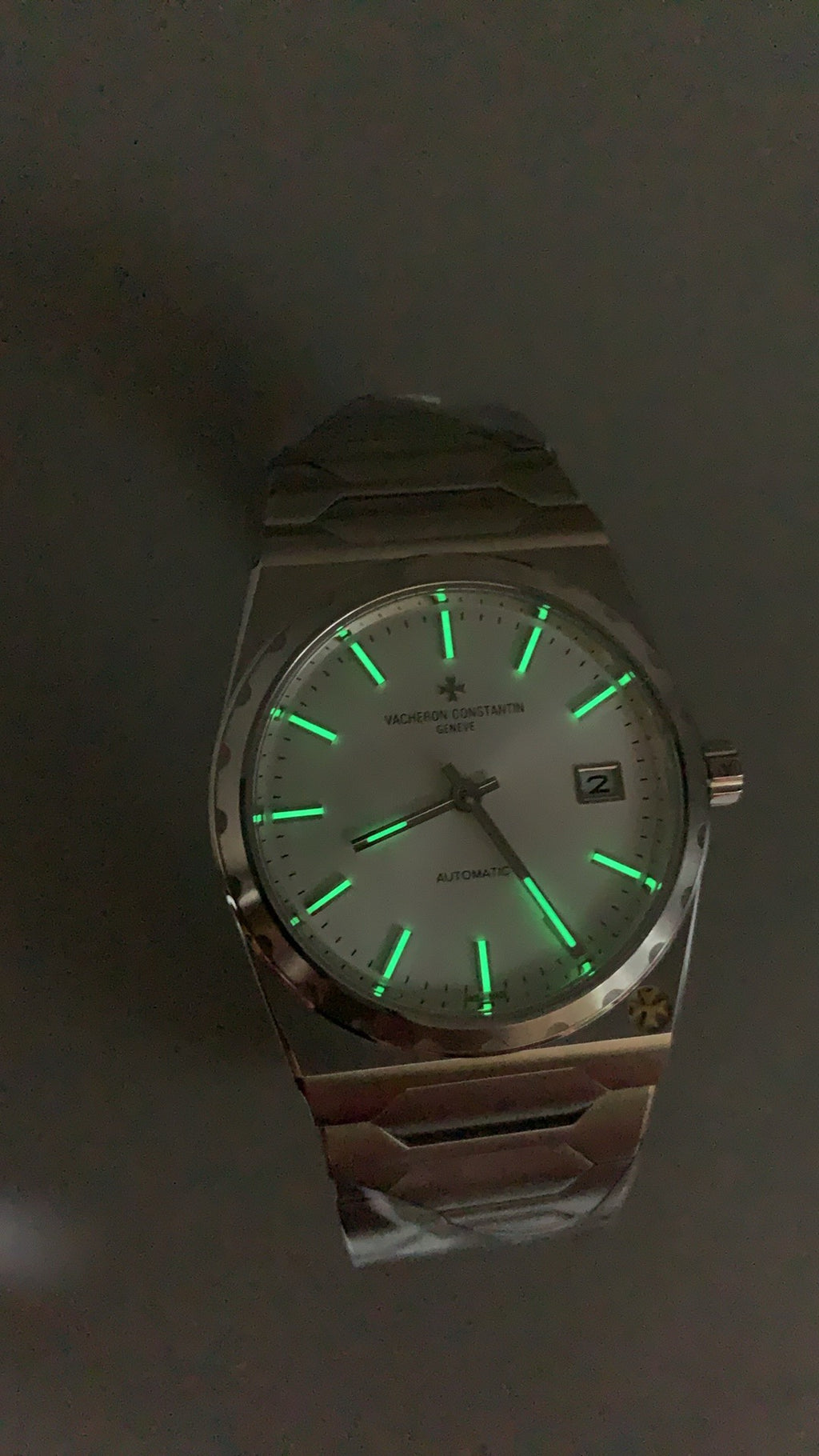 Vacheron Constantin Historiques 222 | 37MM | ตัวเรือนสแตนเลสสตีล | หน้าปัดสีทองแชมเปญ | สายเหล็กสแตนเลส | กลไกอัตโนมัติ Cal.2455/2