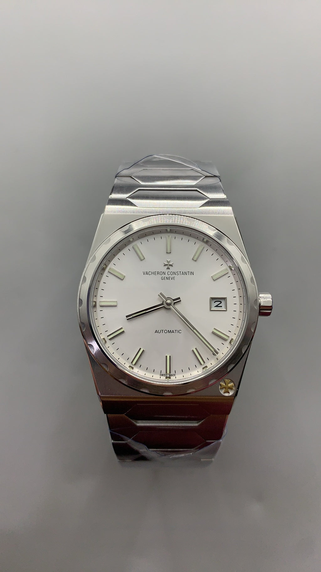 Vacheron Constantin Historiques 222 | 37MM | ตัวเรือนสแตนเลสสตีล | หน้าปัดสีทองแชมเปญ | สายเหล็กสแตนเลส | กลไกอัตโนมัติ Cal.2455/2