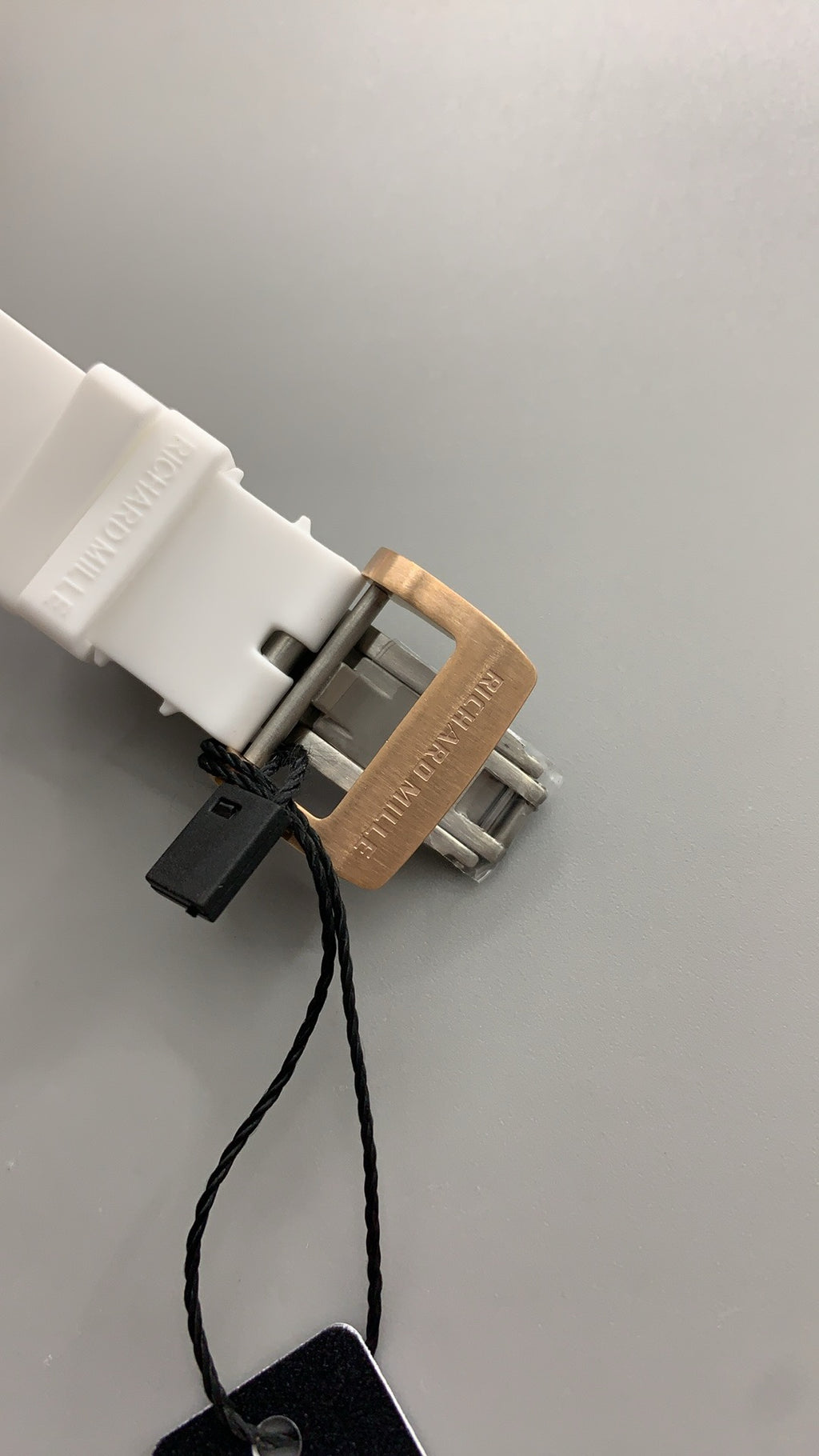 Richard Mille RM07-01 | 31MM | ตัวเรือนเซรามิกสีขาว + โครงสร้างโรสโกลด์ | หน้าปัดสเกเลตัน | กลไกอัตโนมัติ CRMA2