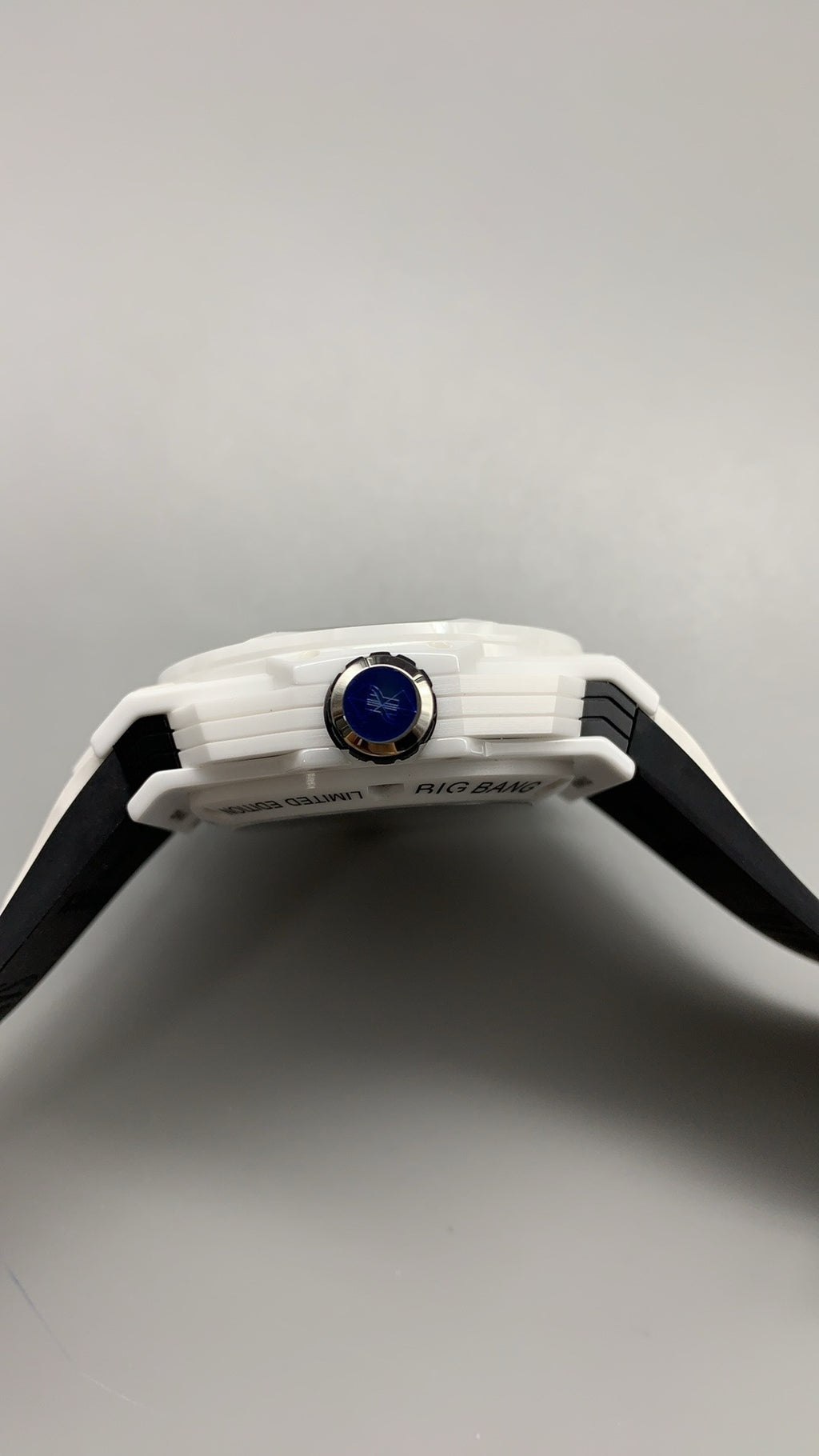 Hublot Big Bang Unico II Sang Bleu | 44MM | ตัวเรือนเซรามิกทั้งเรือน | หน้าปัดสเกเลตันลายเรขาคณิต | จับเวลา Chronograph | กลไกอัตโนมัติ HUB1280