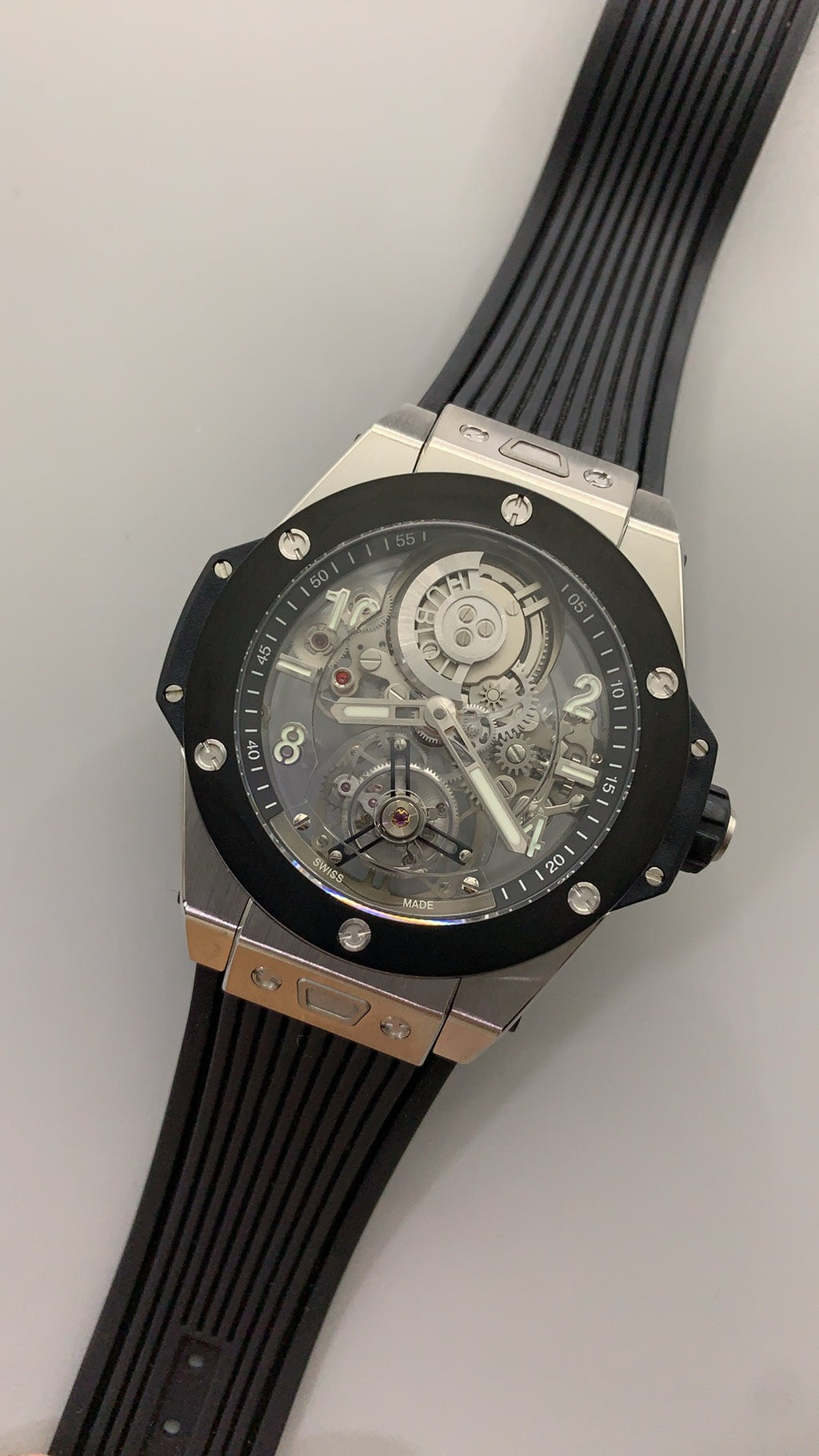 Hublot Big Bang Tourbillon | 44MM | ตัวเรือนไทเทเนียม | หน้าปัดสเกเลตัน | ระบบ Flying Tourbillon | กลไกไขลานมือ HUB6011