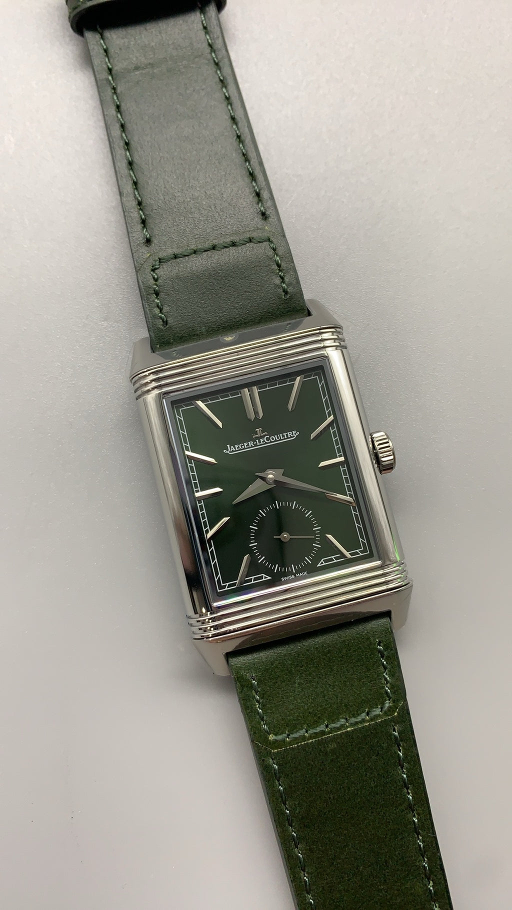 Jaeger-LeCoultre Reverso Tribute Small Seconds | 45.6×27.4MM | Stainless steel case | Green dial | Green alligator strap | Manual winding movement Cal.822/2