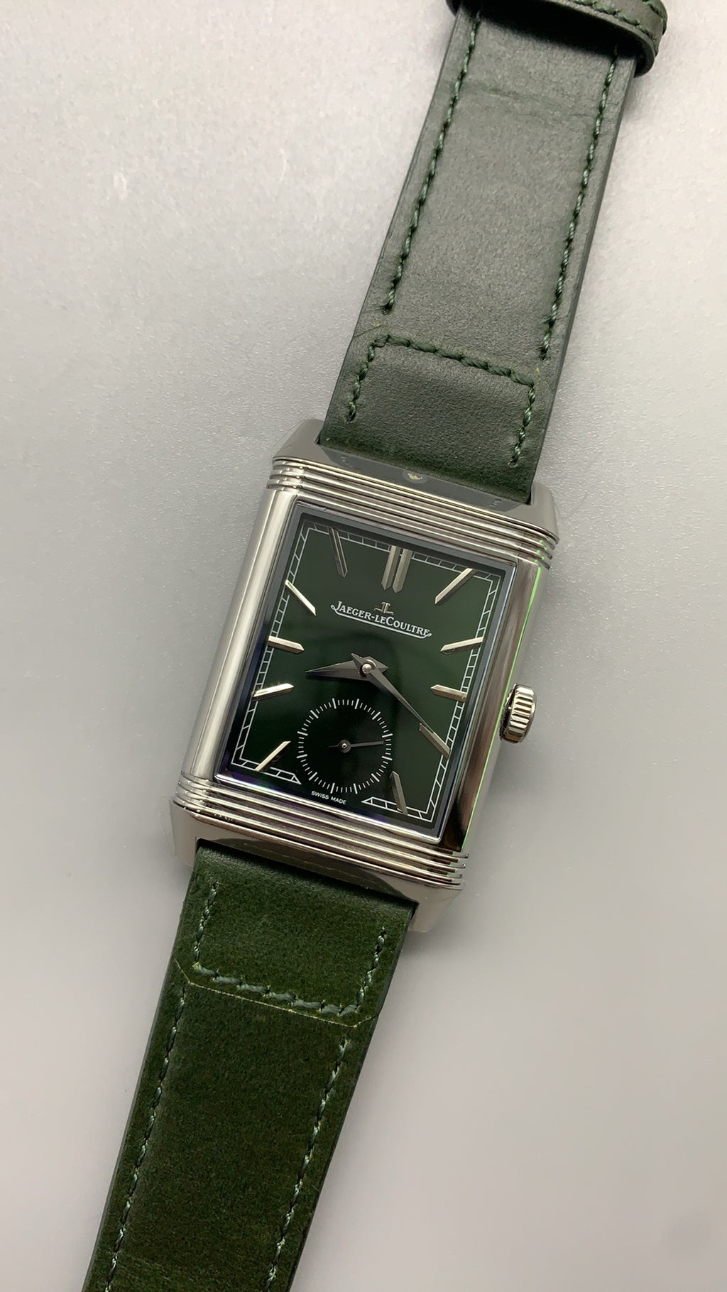 Jaeger-LeCoultre Reverso Tribute Small Seconds | 45.6×27.4MM | Stainless steel case | Green dial | Green alligator strap | Manual winding movement Cal.822/2