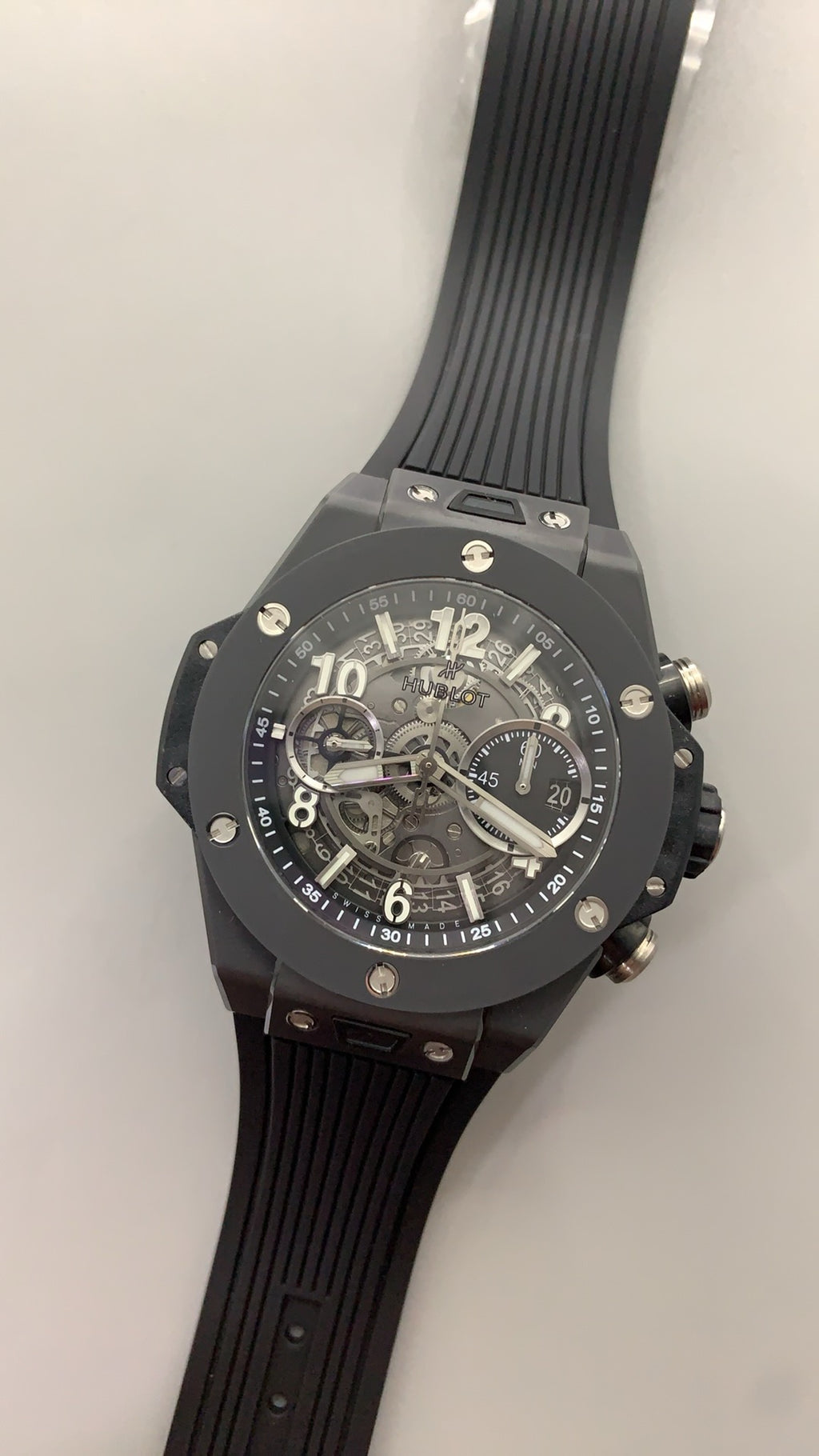 Hublot Big Bang Chronograph | 44MM | ตัวเรือนเซรามิกสีดำ | หน้าปัดสเกเลตัน | จับเวลา Chronograph | กลไกอัตโนมัติ HUB4100