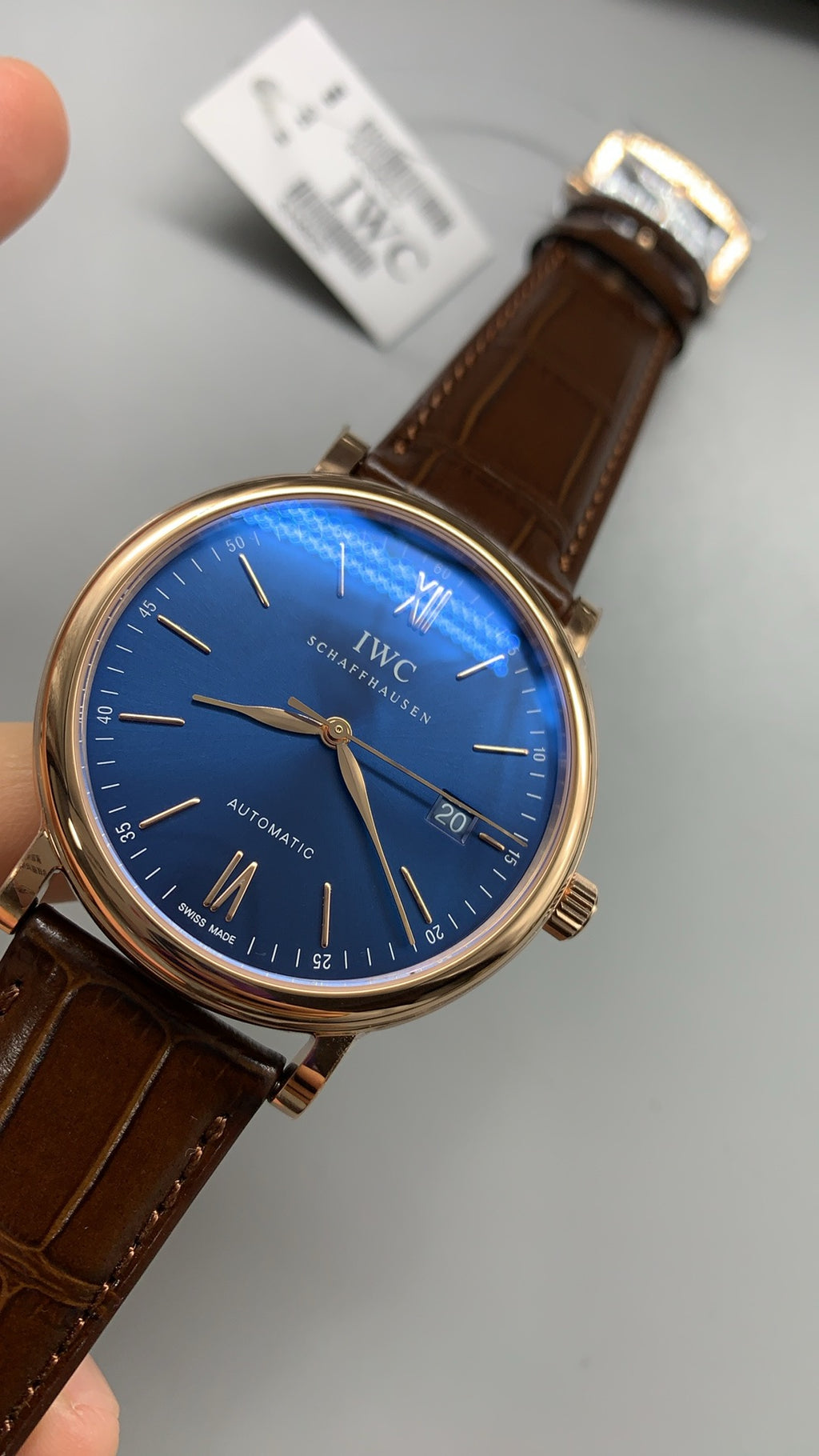 IWC Portofino Automatic | 40MM | หน้าปัดสีน้ำเงิน | ขอบโรสโกลด์ | สายหนังสีน้ำตาล