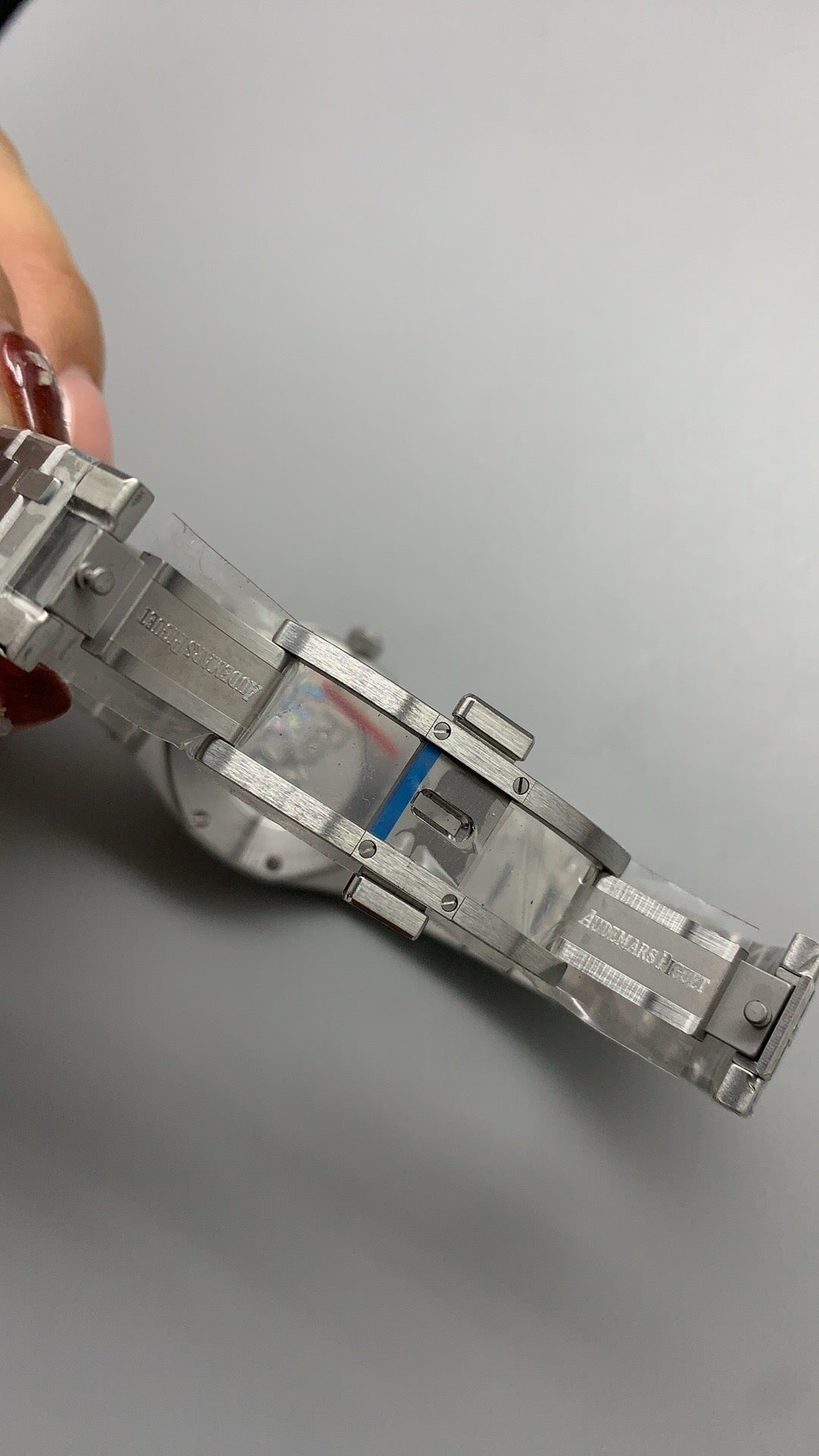 Audemars Piguet Royal Oak 67651ST | 33MM | ตัวเรือนสแตนเลสสตีล | หน้าปัดสีขาว | ขอบประดับเพชร | ระบบควอทซ์ (Quartz)