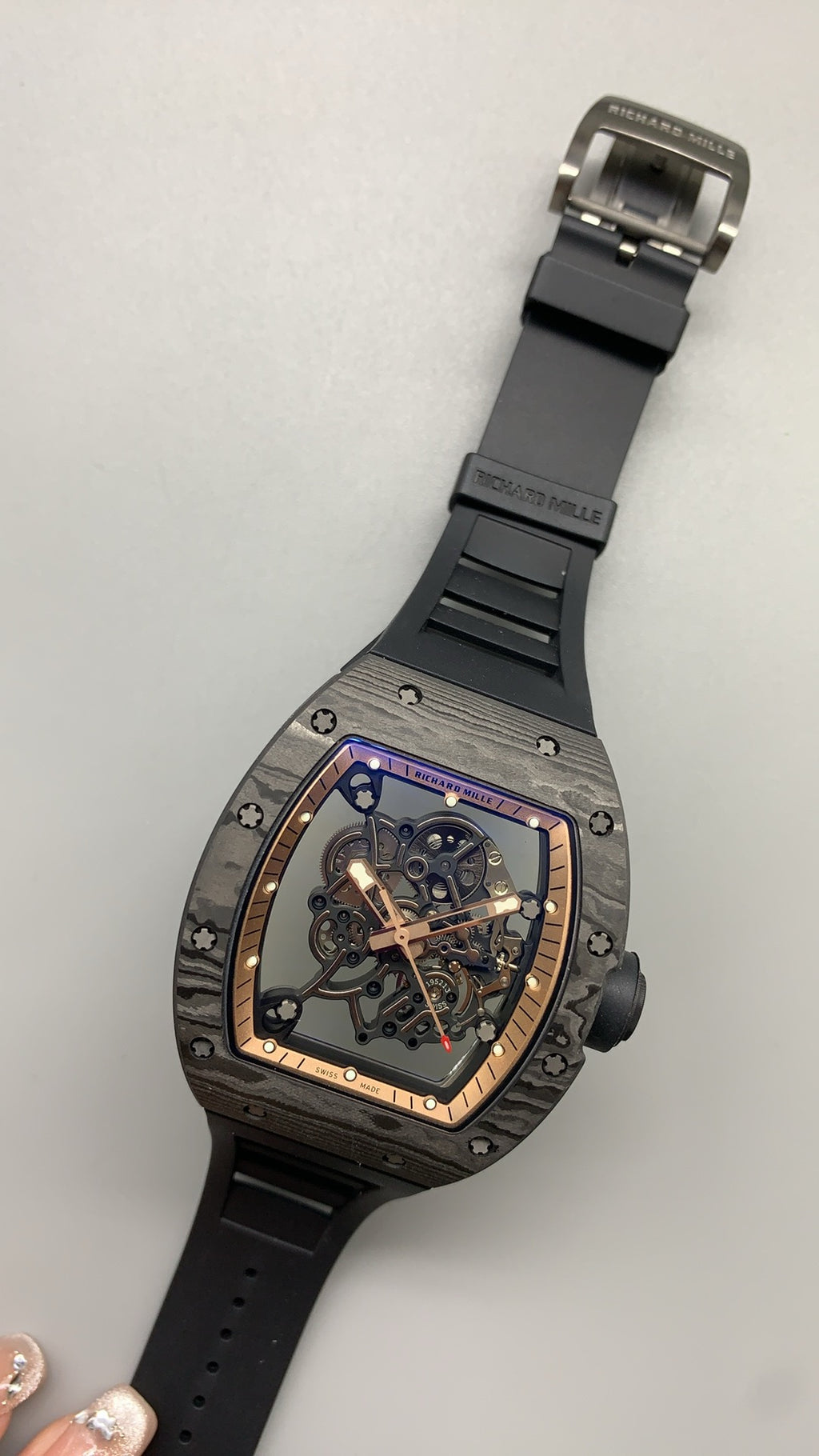 Richard Mille RM055 | 42MM | ตัวเรือนคาร์บอนไฟเบอร์ NTPT + โครงไทเทเนียม | หน้าปัดสเกเลตัน | กลไกไขลานมือ RMUL2