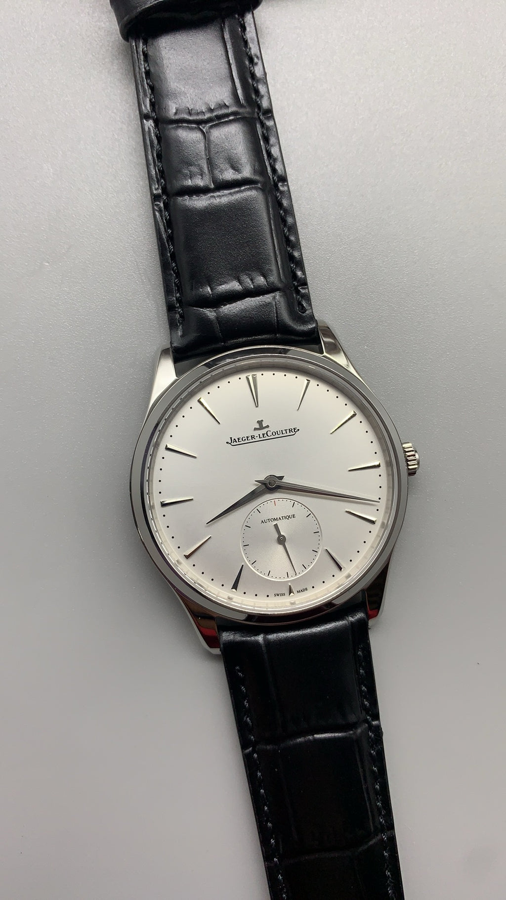 Jaeger-LeCoultre Master Ultra Thin Small Seconds | 40MM | Stainless Steel Case | Small Seconds Function | Silver Dial | Black Alligator Strap | Automatic Caliber 896/1