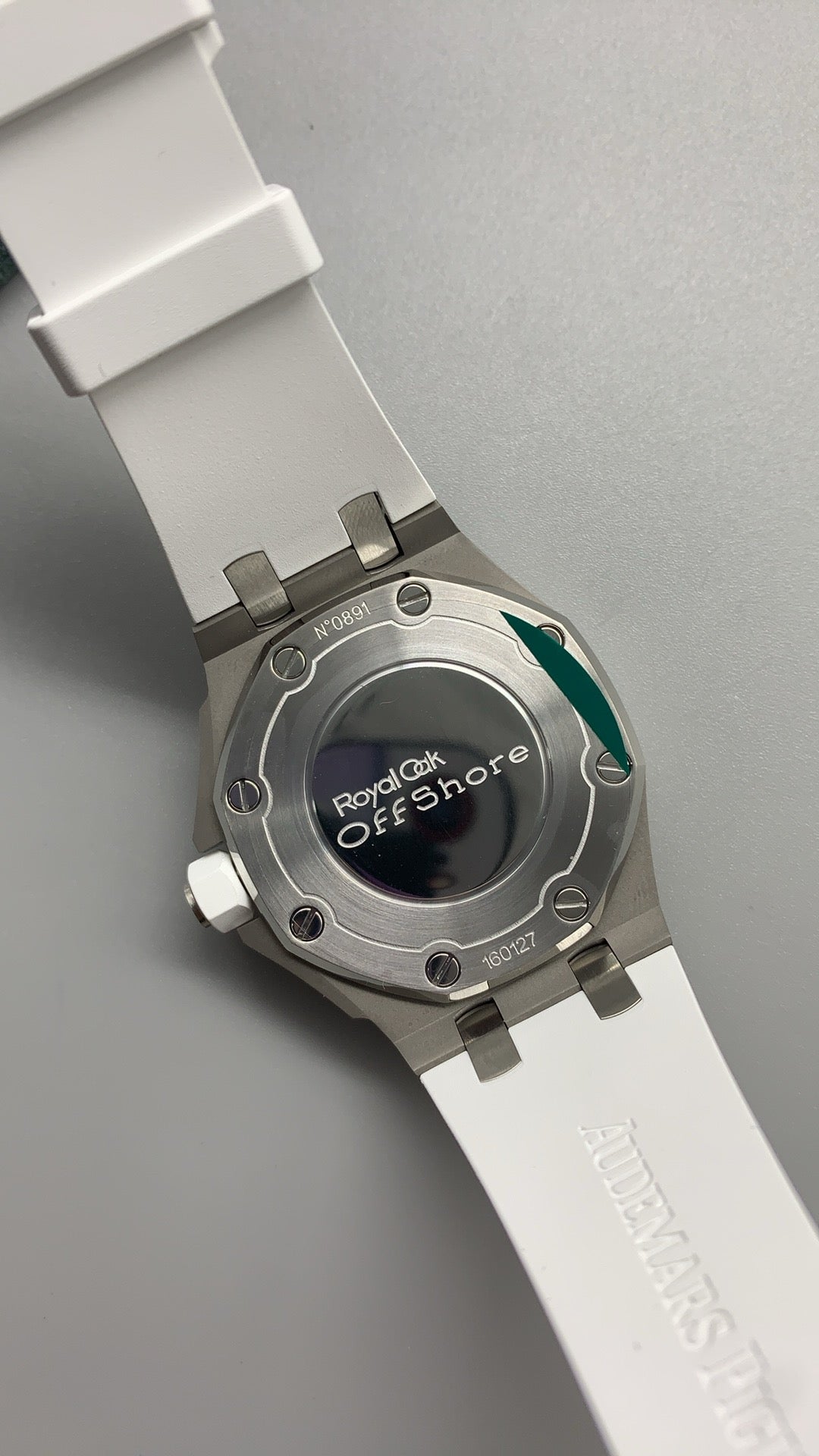 Audemars Piguet Royal Oak Offshore 67540SK.ZZ.A010CA.01 | 37MM | Stainless steel case | Diamond-set bezel | White dial | White rubber strap | Automatic movement Cal.3126