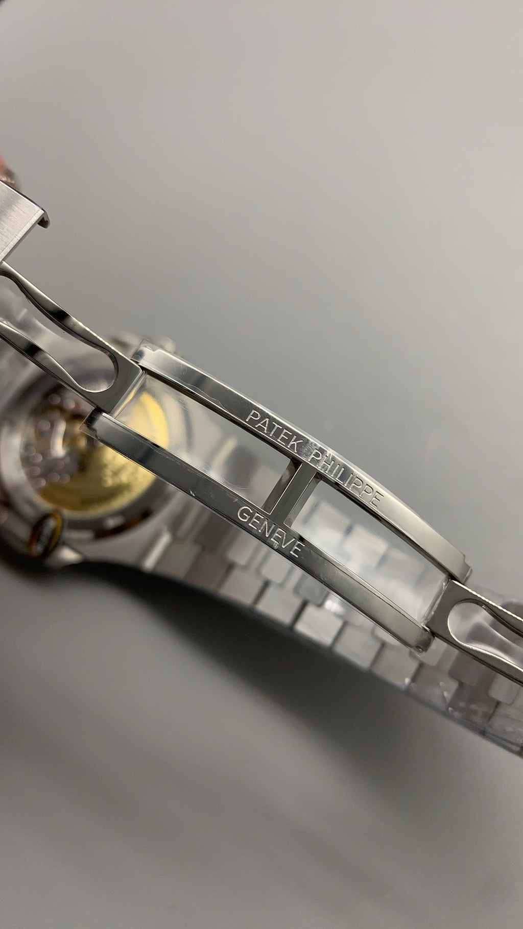 Patek Philippe Nautilus 5711 | 40MM | หน้าปัดสีฟ้า Tiffany | ตัวเรือนสแตนเลสสตีล | กลไกอัตโนมัติ Cal.324 S C