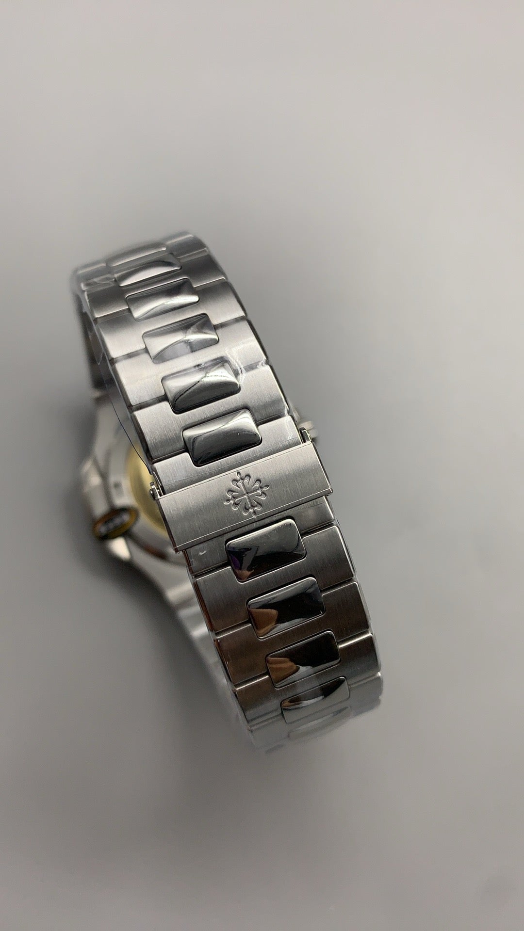 Patek Philippe Nautilus 5711 | 40MM | หน้าปัดสีฟ้า Tiffany | ตัวเรือนสแตนเลสสตีล | กลไกอัตโนมัติ Cal.324 S C