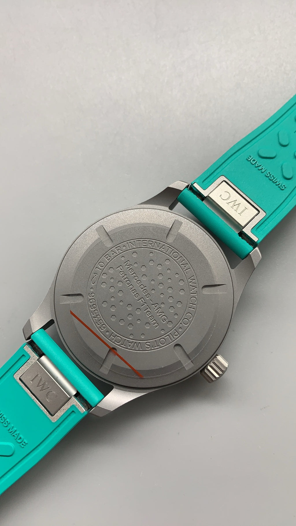 IWC Pilot’s Watch Mark XX | 40MM | ตัวเรือนสเตนเลสสตีล | หน้าปัดสีฟ้า Tiffany | สายหนังวัว | กลไกอัตโนมัติ Cal.32111