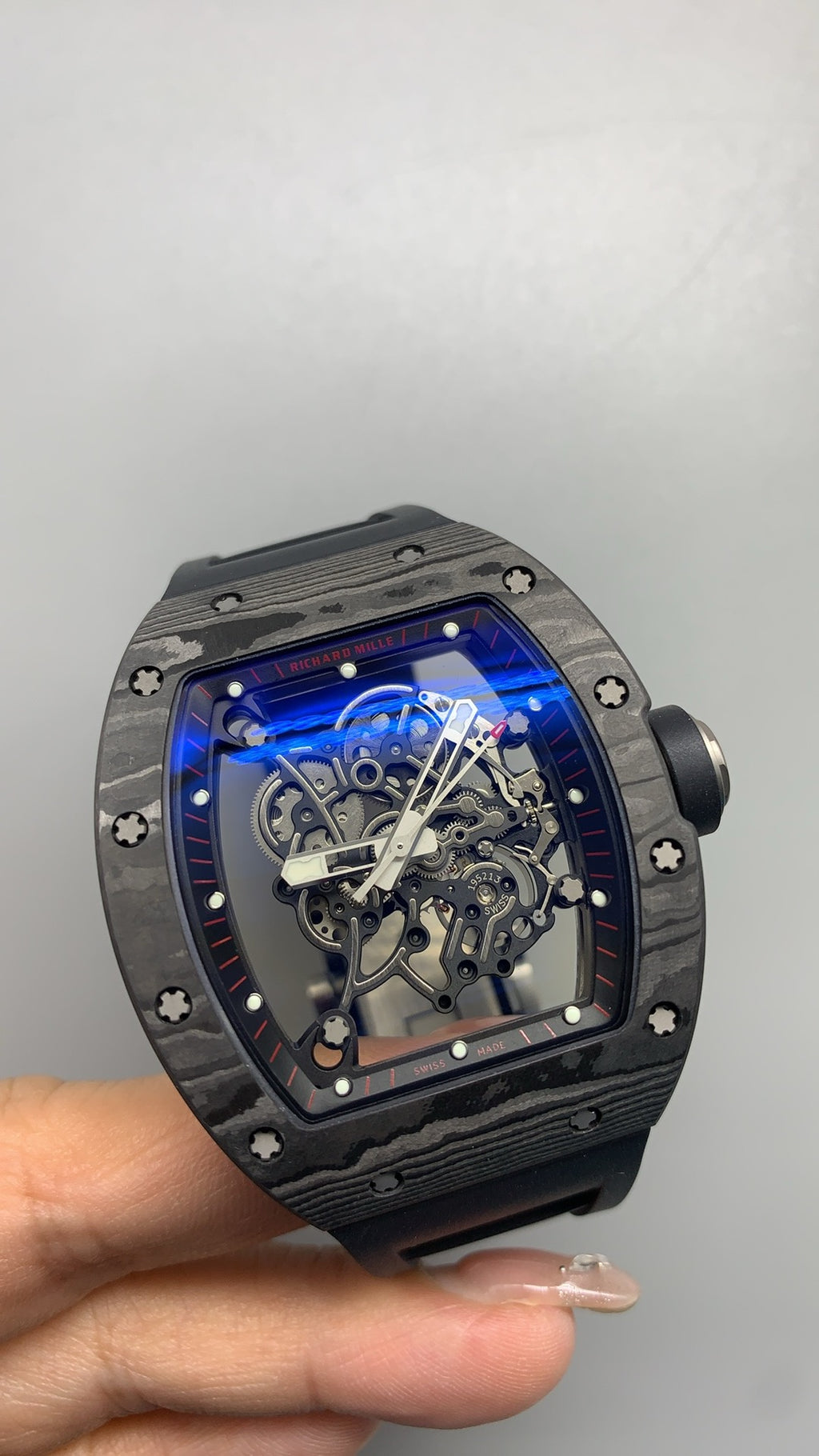 Richard Mille RM055 | 42MM | ตัวเรือนคาร์บอนไฟเบอร์ NTPT + โครงไทเทเนียม | หน้าปัดสเกเลตัน | กลไกไขลานมือ RMUL2