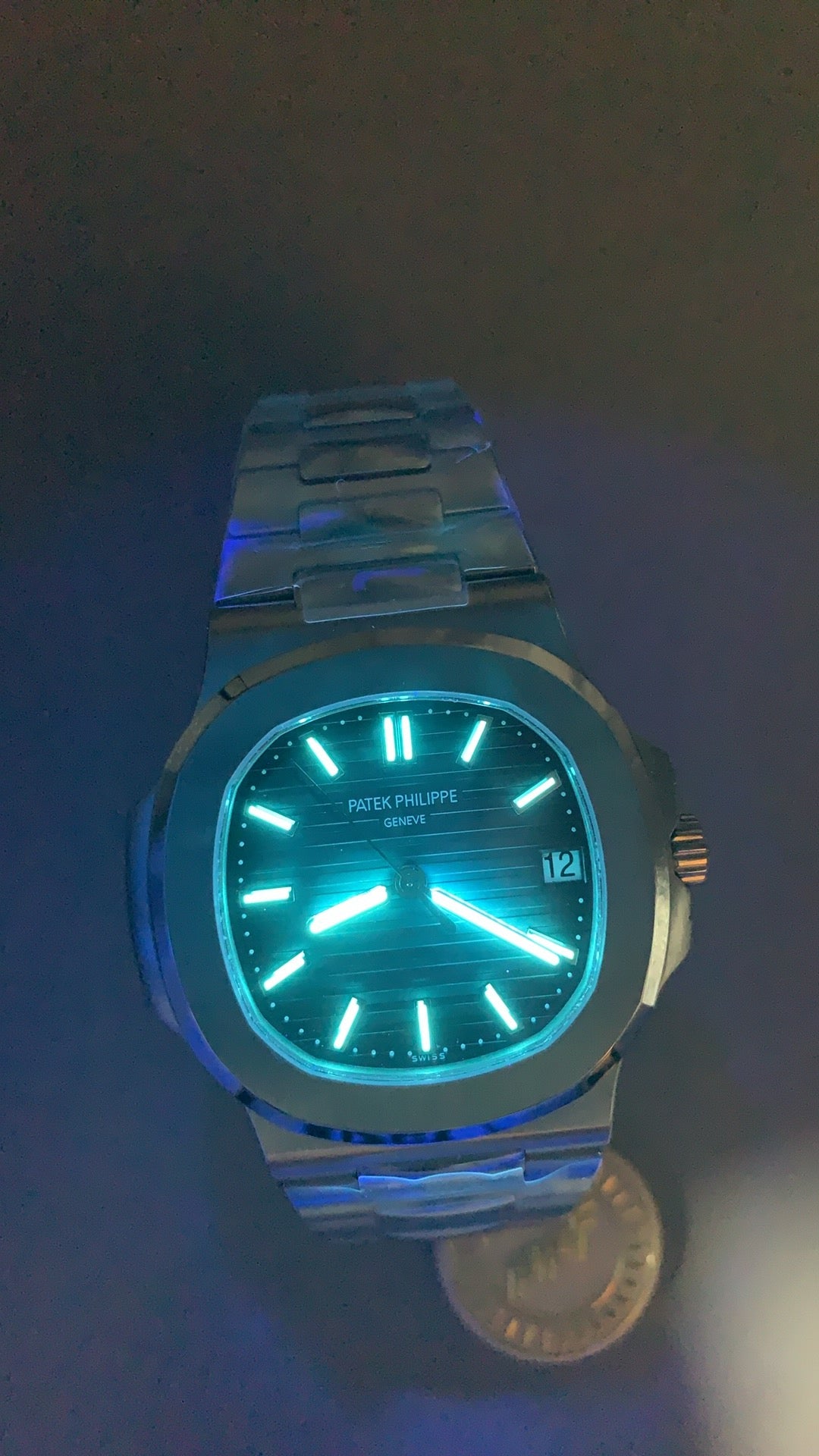 Patek Philippe Nautilus 5711 | 40MM | หน้าปัดสีน้ำเงินลายริ้ว | ตัวเรือนสแตนเลสสตีล | กลไกอัตโนมัติ Cal.324 S C