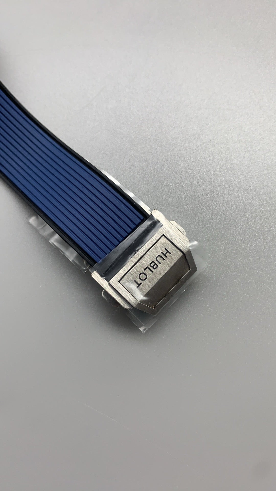 Hublot Big Bang Chronograph | 44MM | ตัวเรือนสแตนเลสสตีล | ขอบเซรามิกสีน้ำเงิน | หน้าปัดสเกเลตัน | จับเวลา Chronograph | กลไกอัตโนมัติ HUB4100