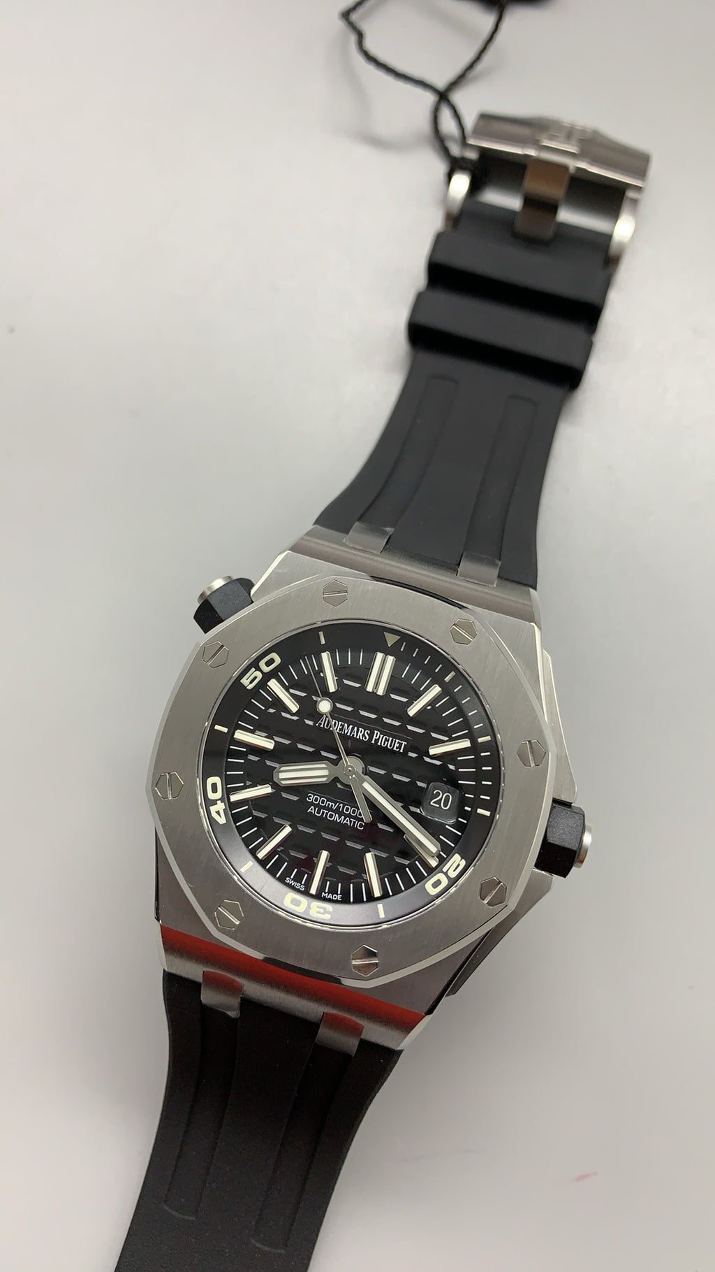 Audemars Piguet Royal Oak Offshore Diver 15710ST | 42MM | Stainless Steel Case | Classic Black Dial | Automatic Movement Cal.3120