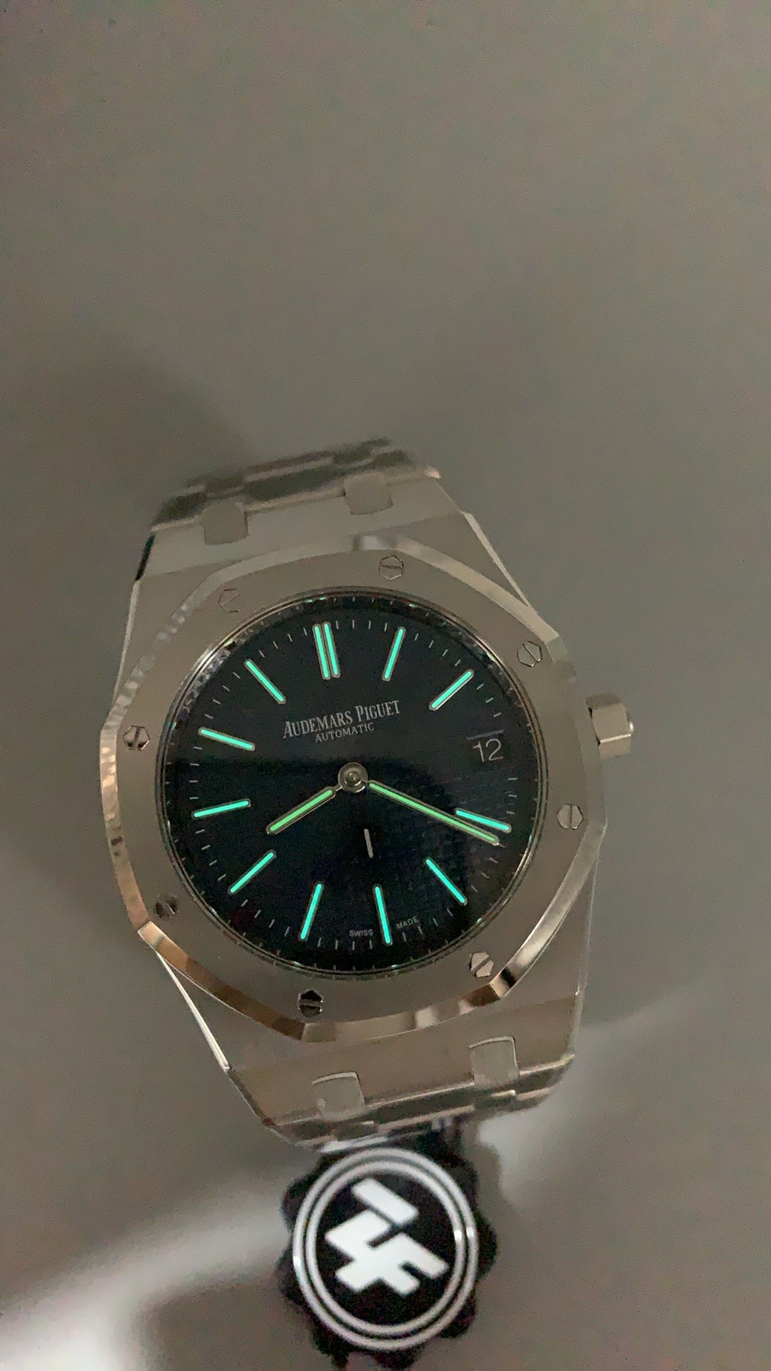 Audemars Piguet Royal Oak 16202ST | 39MM | ตัวเรือนสแตนเลสสตีล | หน้าปัดสีน้ำเงินซันเบิร์สต์ | กลไกอัตโนมัติ Cal.7121