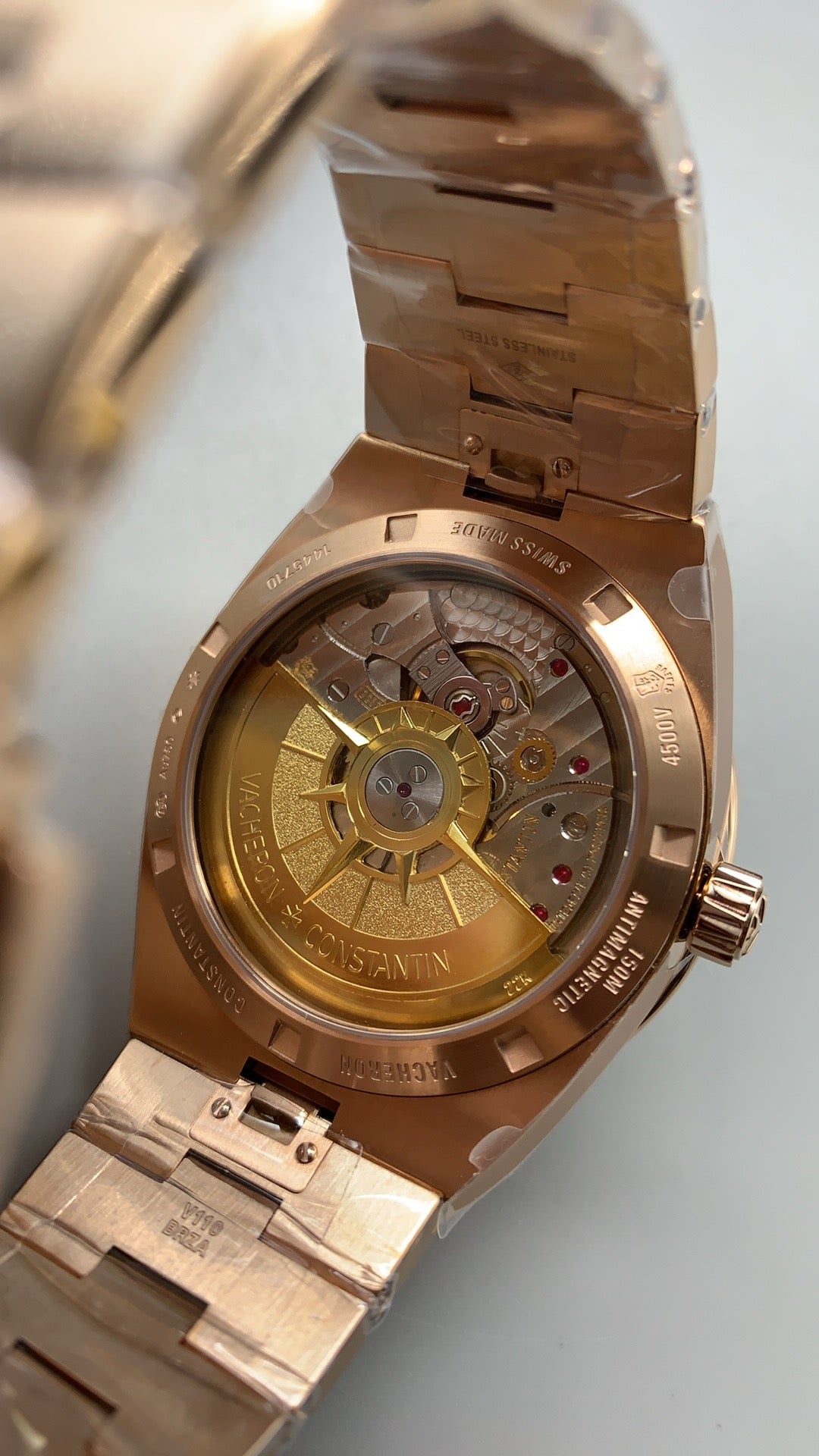 Vacheron Constantin Overseas 4500V | 41MM | ตัวเรือนสแตนเลสสตีลเคลือบสีโรสโกลด์ | ฟังก์ชันวันที่ | หน้าปัดสีน้ำตาลซันเบิร์สต์ | กลไกอัตโนมัติ Cal.5100