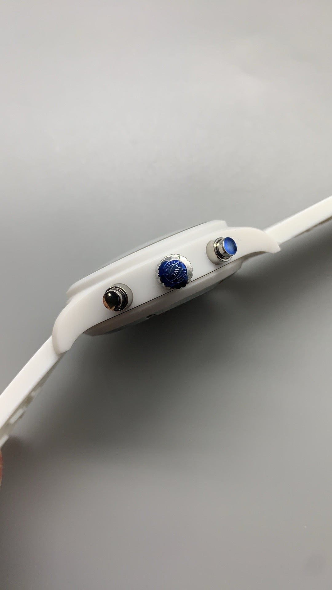 IWC Pilot's Watch Chronograph TOP GUN Lake Tahoe | 44.5MM | ตัวเรือนเซรามิกสีขาว | ฟังก์ชันจับเวลา | หน้าปัดสีดำ | สายยางสีขาว | กลไกอัตโนมัติ Cal.69380