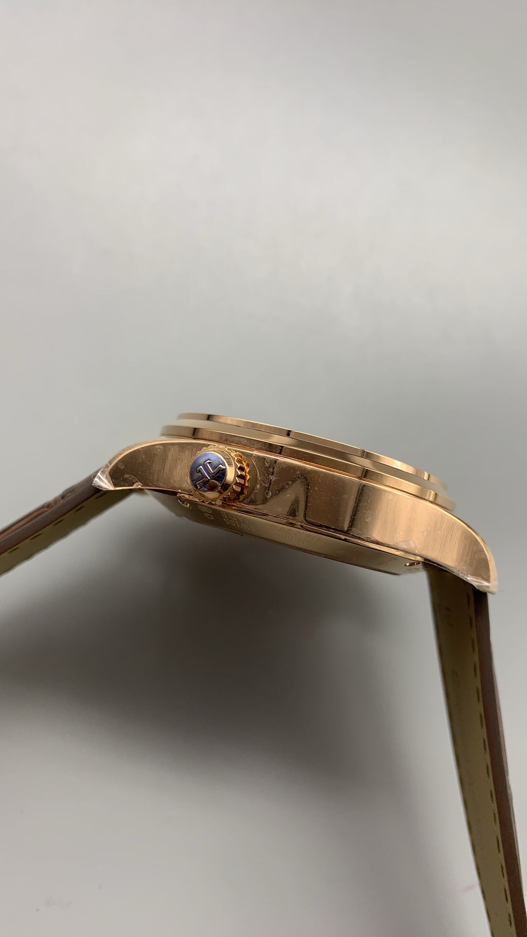 Jaeger-LeCoultre Polaris Chronograph WT | 44MM | Rose gold-plated stainless steel case | Chronograph + World Time | Black dial | Brown alligator strap | Automatic movement Cal.752A