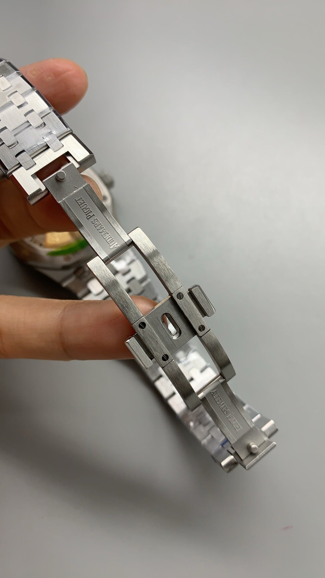 Audemars Piguet Royal Oak 15450ST | 37MM | ตัวเรือนสแตนเลสสตีล | หน้าปัดสีน้ำเงิน | กลไกอัตโนมัติ Cal.3120