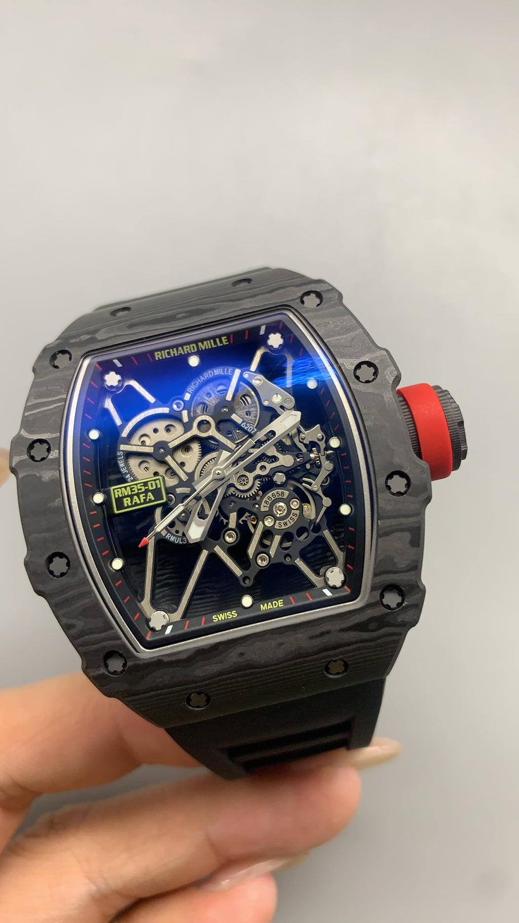 Richard Mille RM35-01 | 42MM | ตัวเรือนคาร์บอนไฟเบอร์ NTPT + โครงไทเทเนียม | หน้าปัดสเกเลตัน | กลไกไขลานมือ RMUL3