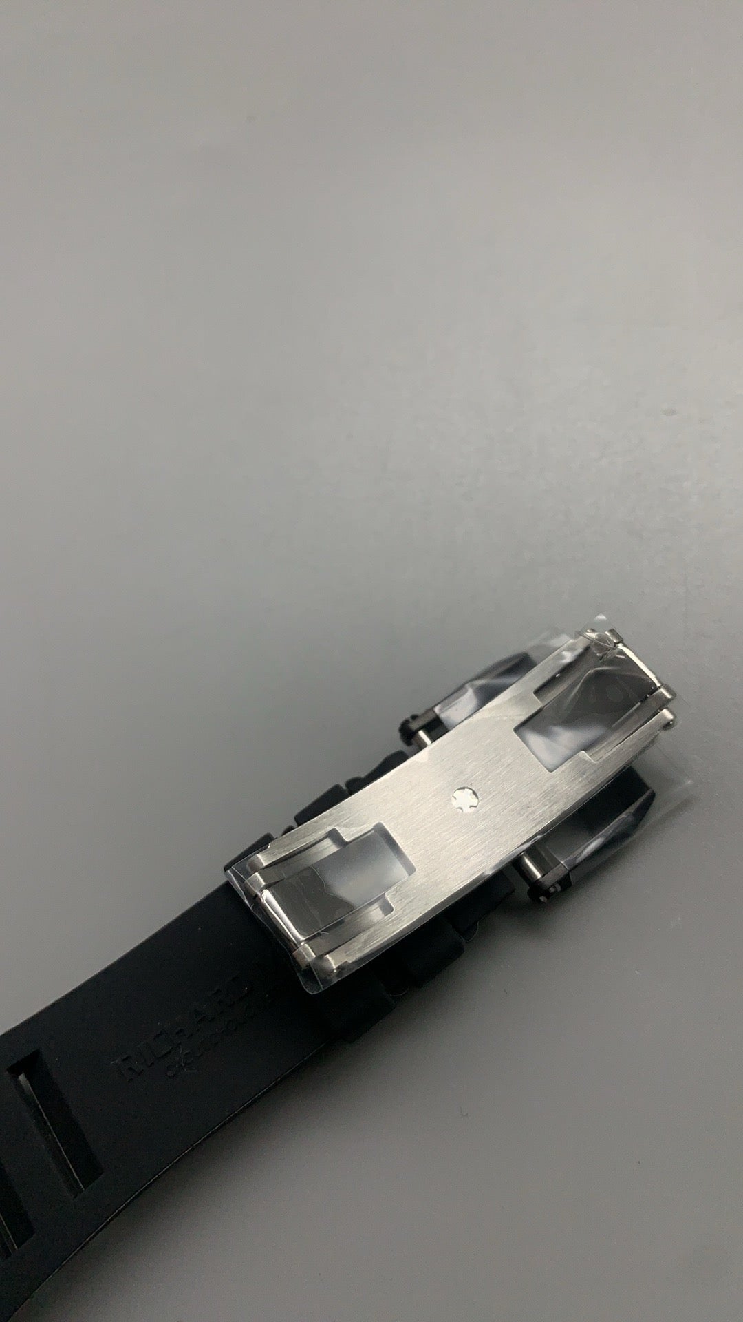 Richard Mille RM35-01 | 42MM | ตัวเรือนคาร์บอนไฟเบอร์ NTPT + โครงไทเทเนียม | หน้าปัดสเกเลตัน | กลไกไขลานมือ RMUL3