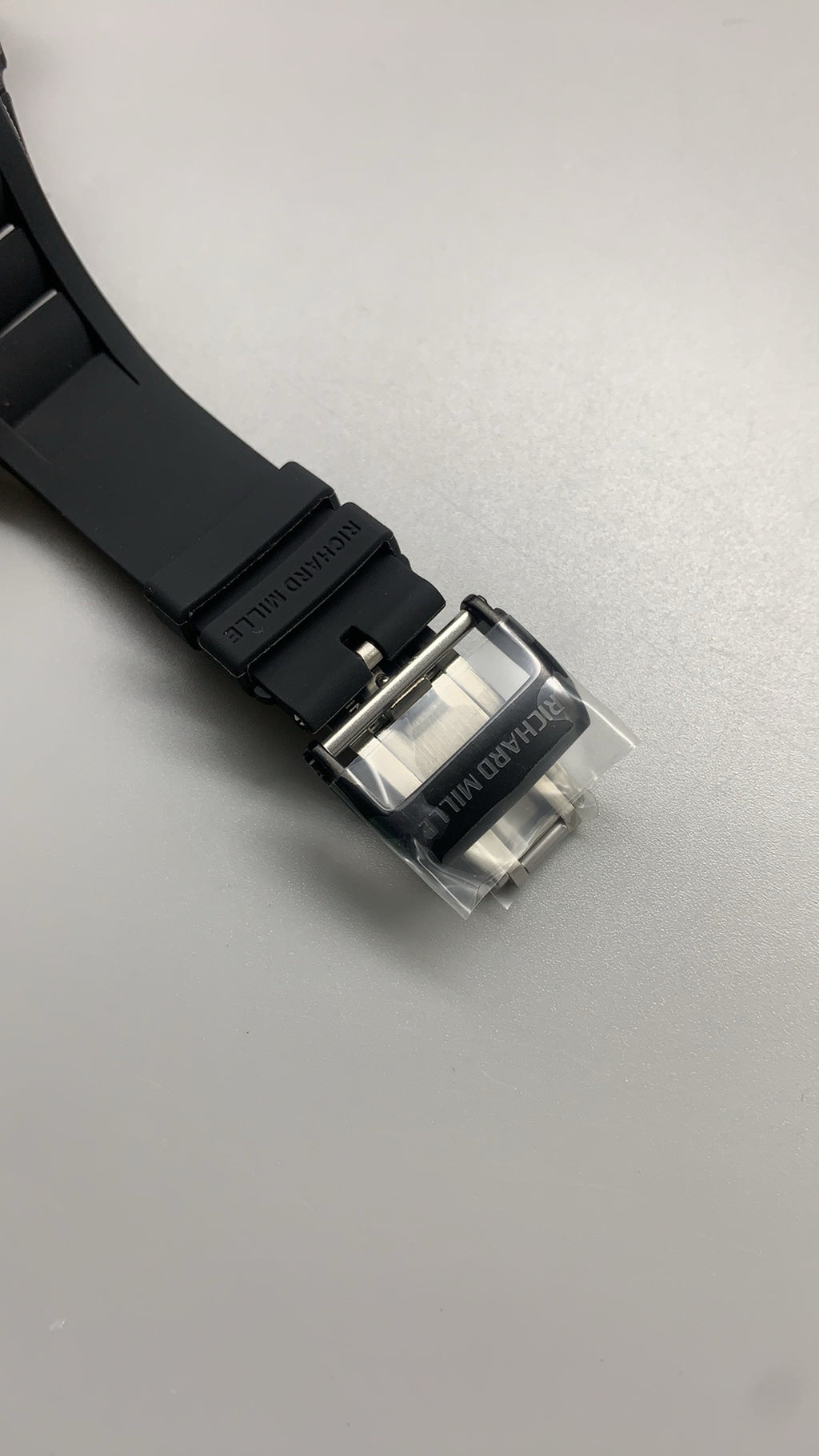 Richard Mille RM35-01 | 42MM | ตัวเรือนคาร์บอนไฟเบอร์ NTPT + โครงไทเทเนียม | หน้าปัดสเกเลตัน | กลไกไขลานมือ RMUL3