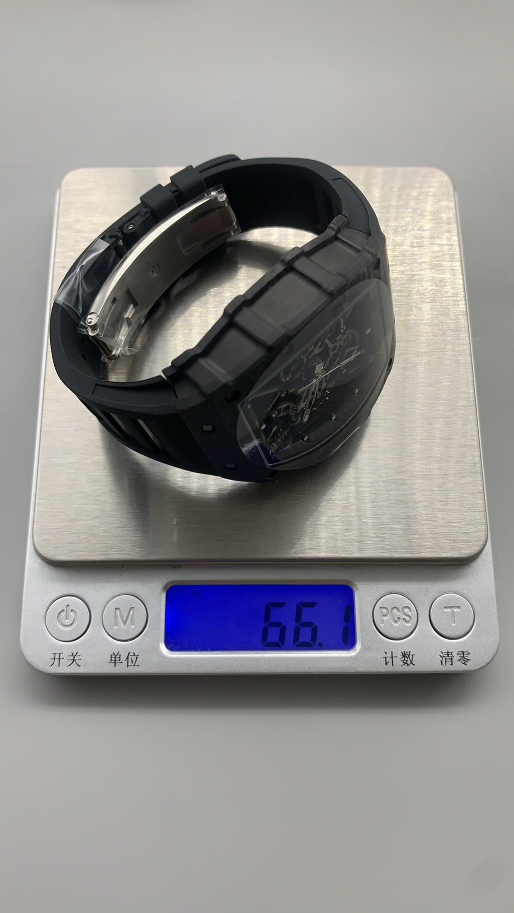 Richard Mille RM35-01 | 42MM | ตัวเรือนคาร์บอนไฟเบอร์ NTPT + โครงไทเทเนียม | หน้าปัดสเกเลตัน | กลไกไขลานมือ RMUL3