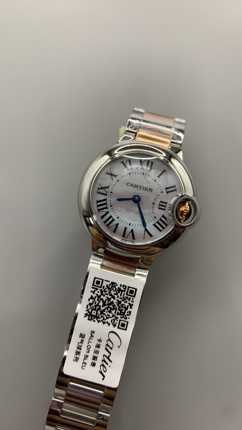 Cartier Ballon Bleu de Cartier | ขนาด 28 มม. | หน้าปัดเปลือกหอย | สองกษัตริย์ (สแตนเลสสตีล+สีโรสโกลด์) | ควอตซ์ (Quartz)