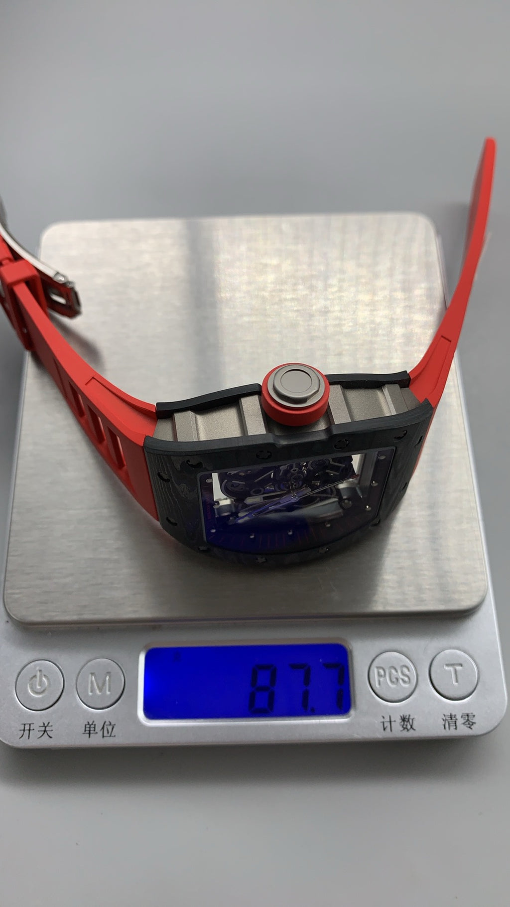 Richard Mille RM055 | 42MM | ตัวเรือนคาร์บอนไฟเบอร์ NTPT + โครงไทเทเนียม | หน้าปัดสเกเลตัน | กลไกไขลานมือ RMUL2