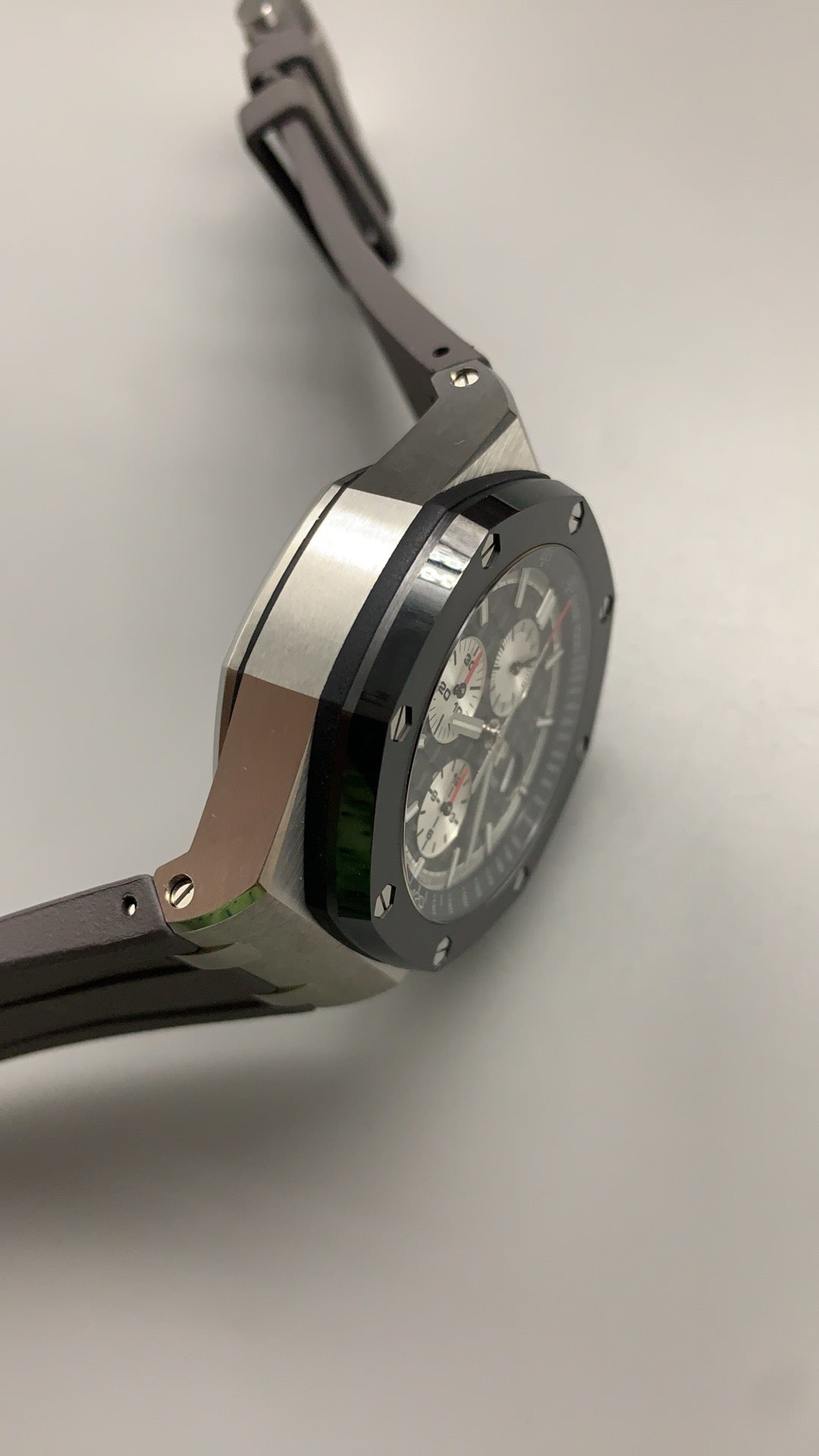 Audemars Piguet Royal Oak Offshore 26420ST | 43MM | ตัวเรือนสแตนเลสสตีล | หน้าปัดสีเทา | จับเวลา Chronograph | กลไกอัตโนมัติ Cal.4401