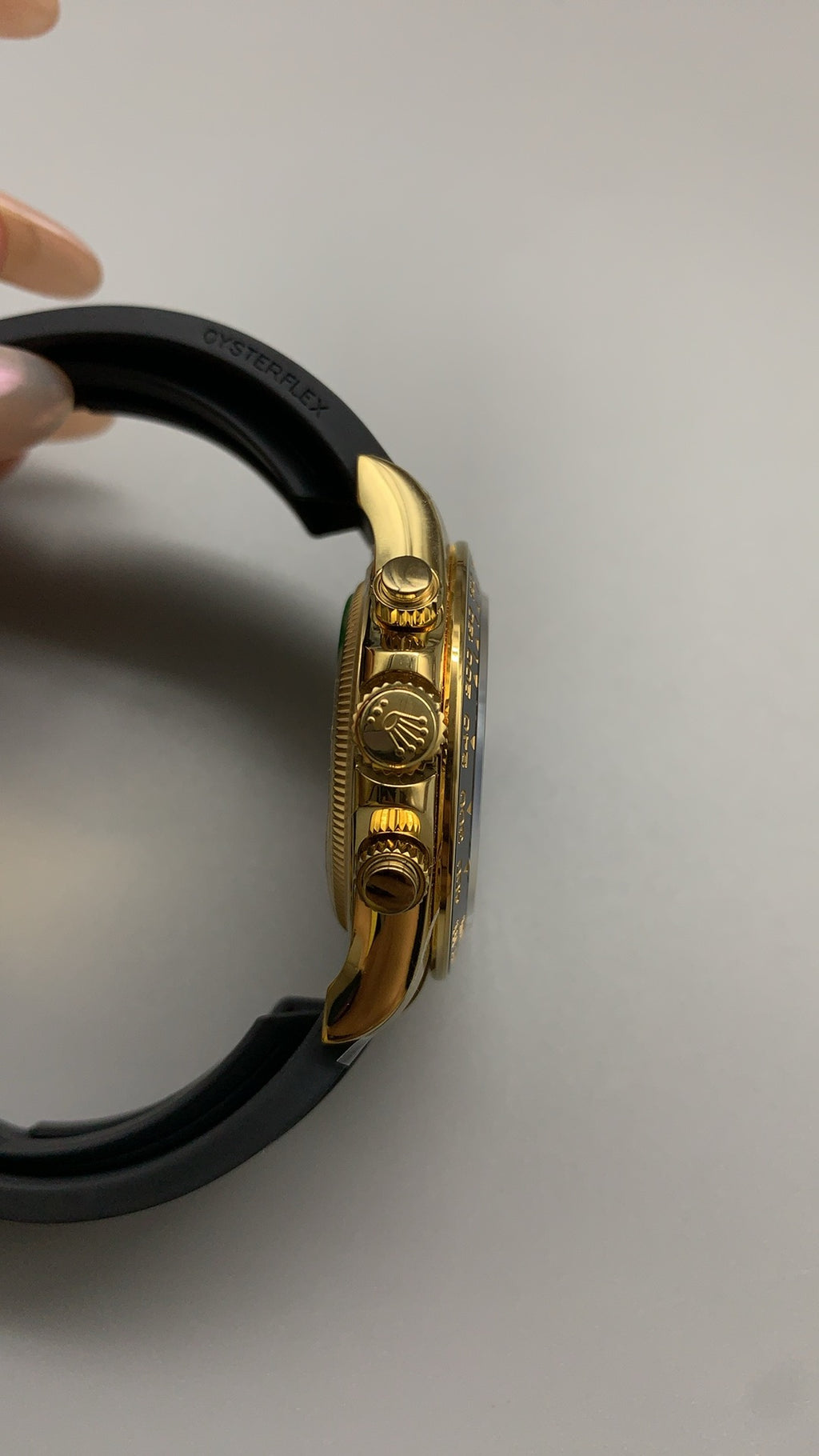 Rolex Daytona 40MM | หน้าปัดสีดำ | ตัวเรือนสแตนเลสเคลือบสีทอง PVD | กลไกอัตโนมัติ Cal.4131