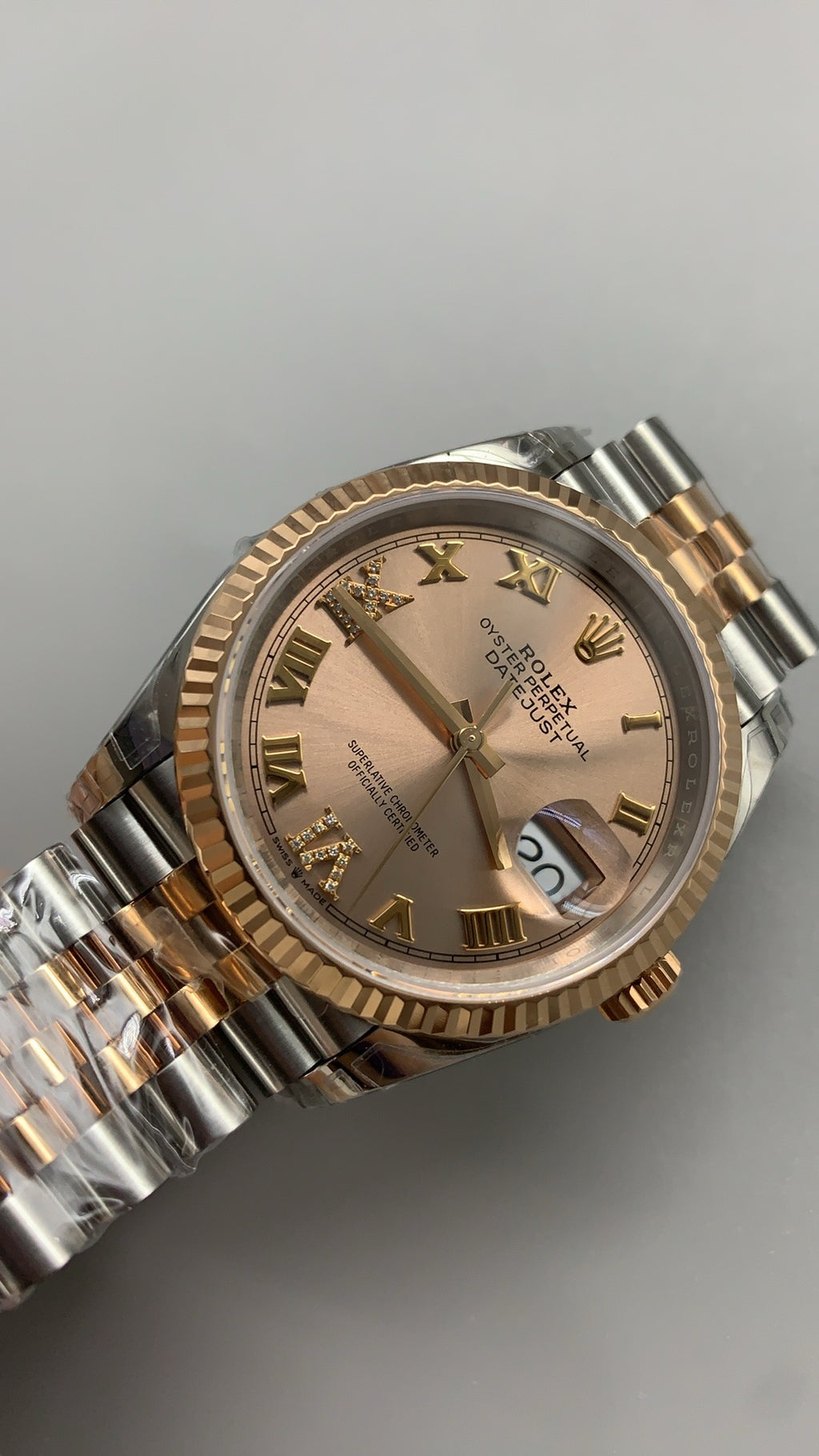 Rolex Datejust 36MM | หน้าปัดเลขโรมัน | ตัวเรือนสแตนเลสสลับเคลือบสีโรสโกลด์ PVD