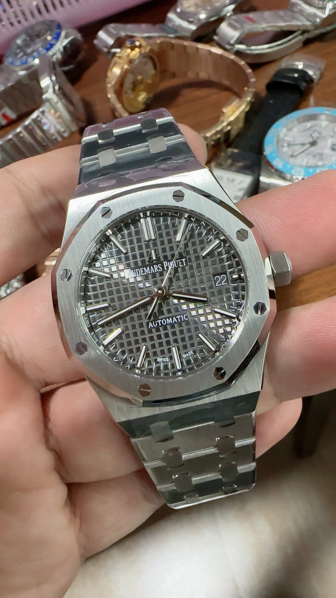 Audemars Piguet Royal Oak 15450ST | 37MM | ตัวเรือนสแตนเลสสตีล | หน้าปัดสีเทา | กลไกอัตโนมัติ Cal.3120